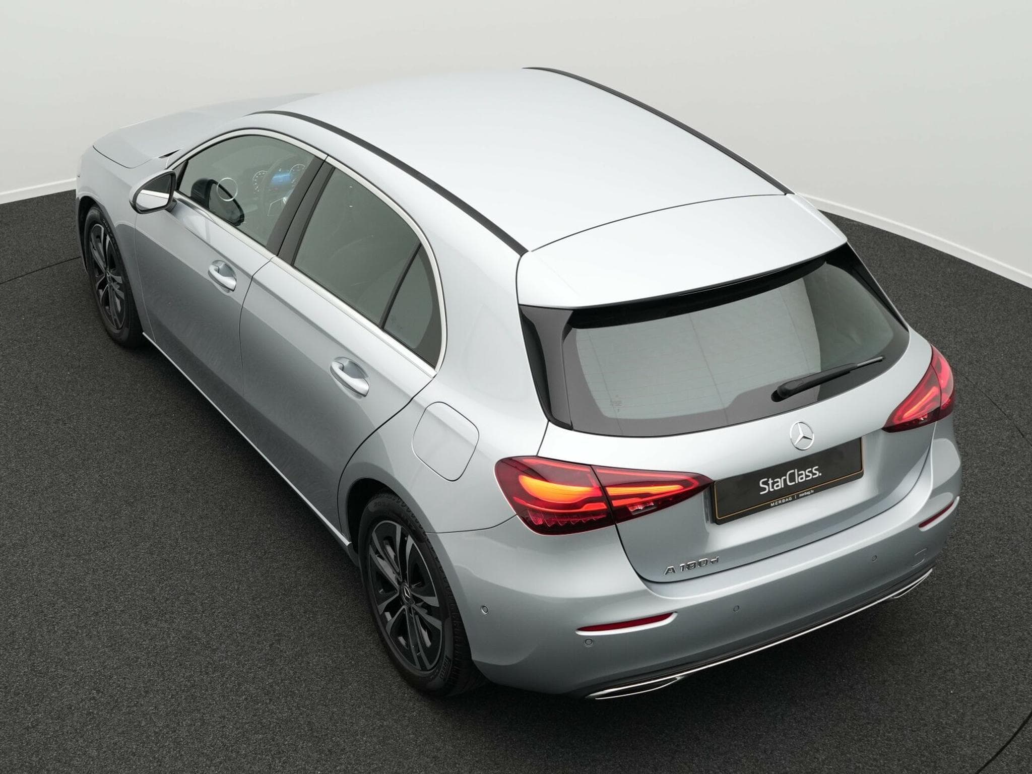 Mercedes A 180 d Progressive LED+SHZ+Kamera+MBUX (2024) - Photo 13