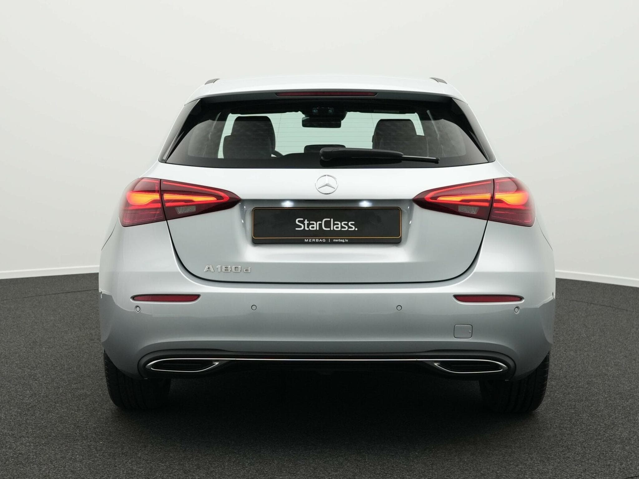 Mercedes A 180 d Progressive LED+SHZ+Kamera+MBUX (2024) - Photo 4