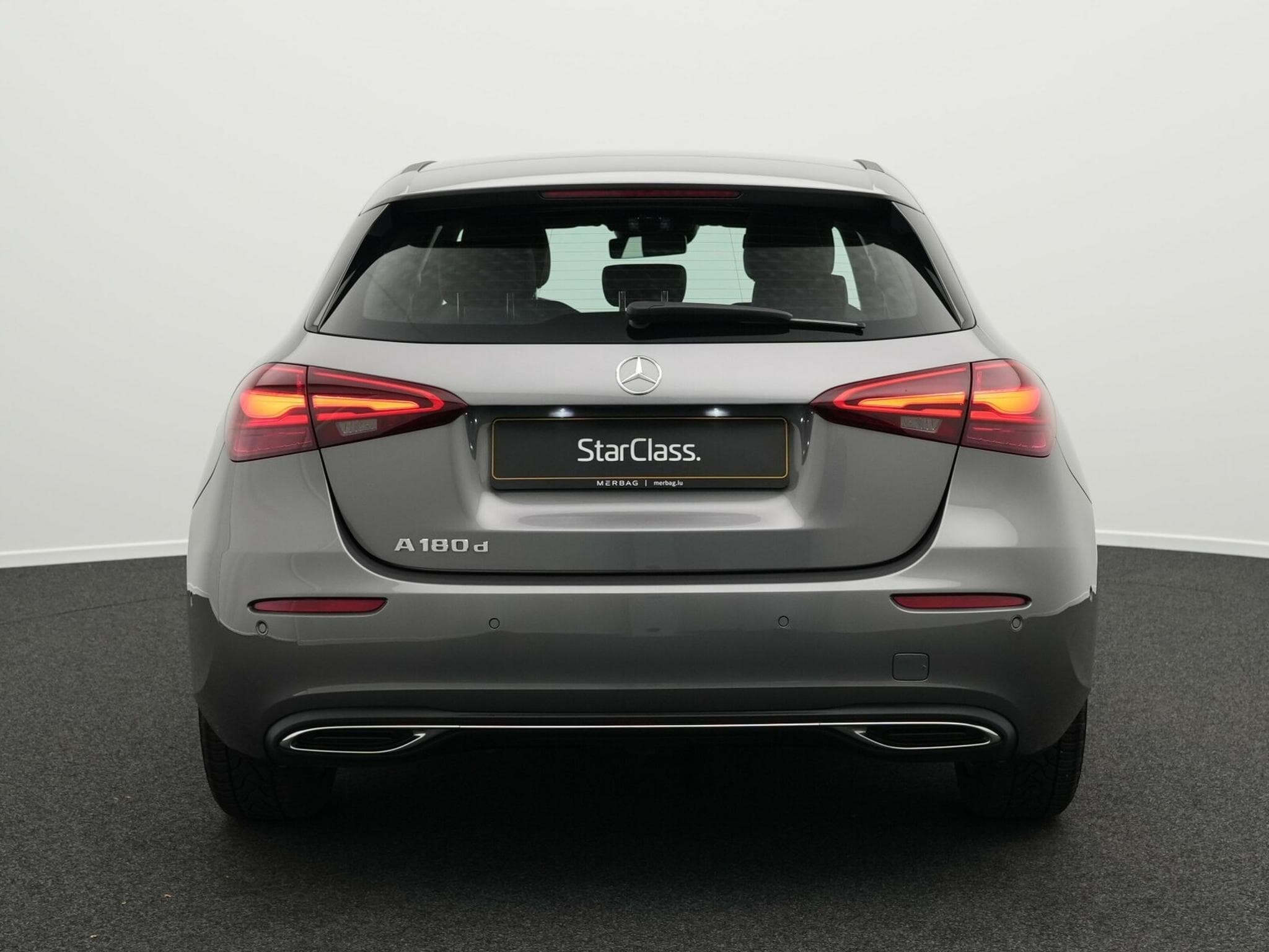 Mercedes A 180 d Progressive Kamera+SHZ+LED+Apple+MBUX (2024) - Photo 4