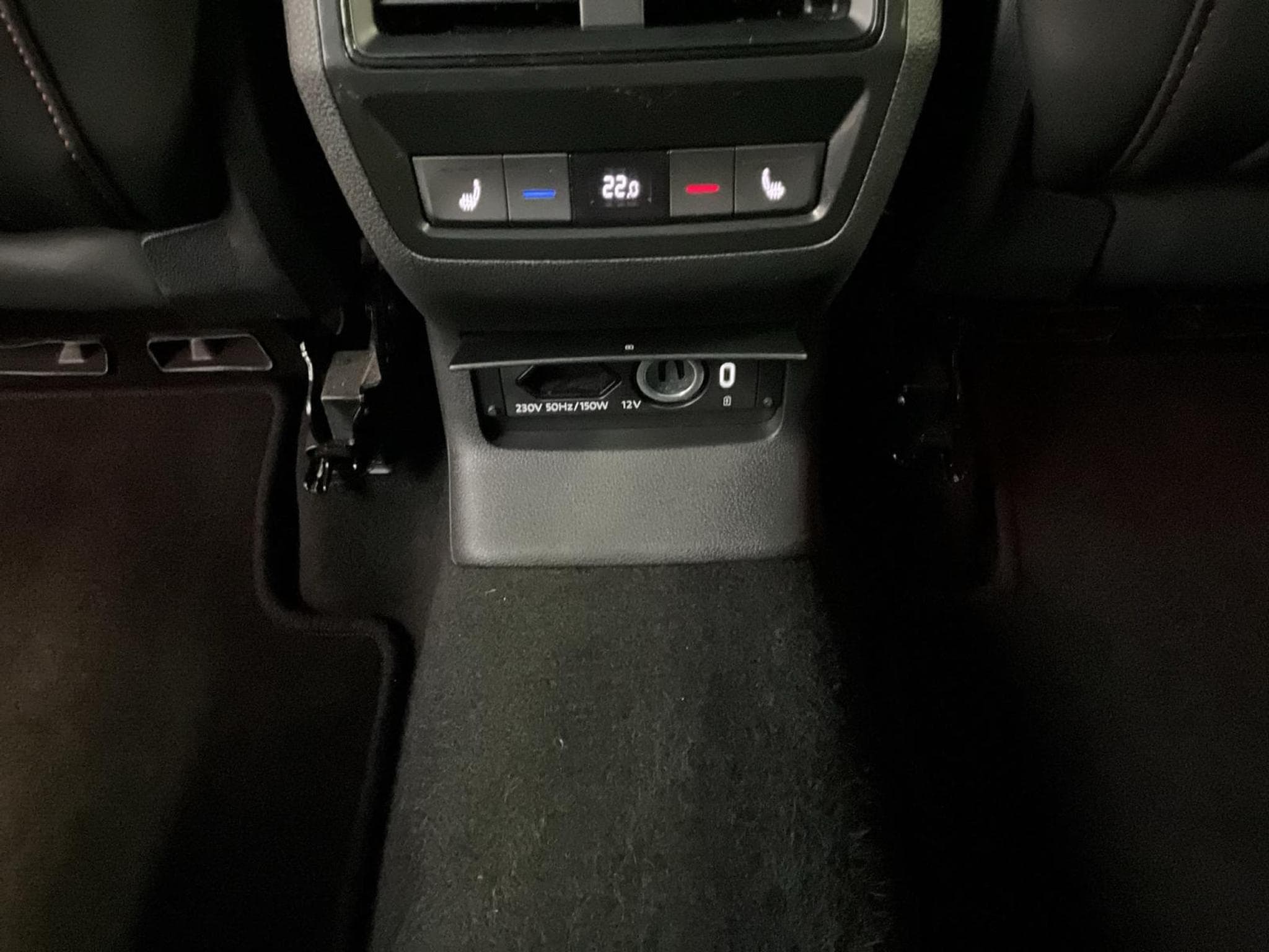 Skoda Kodiaq RS+DSG+4x4+AHK (2023) - Foto 17