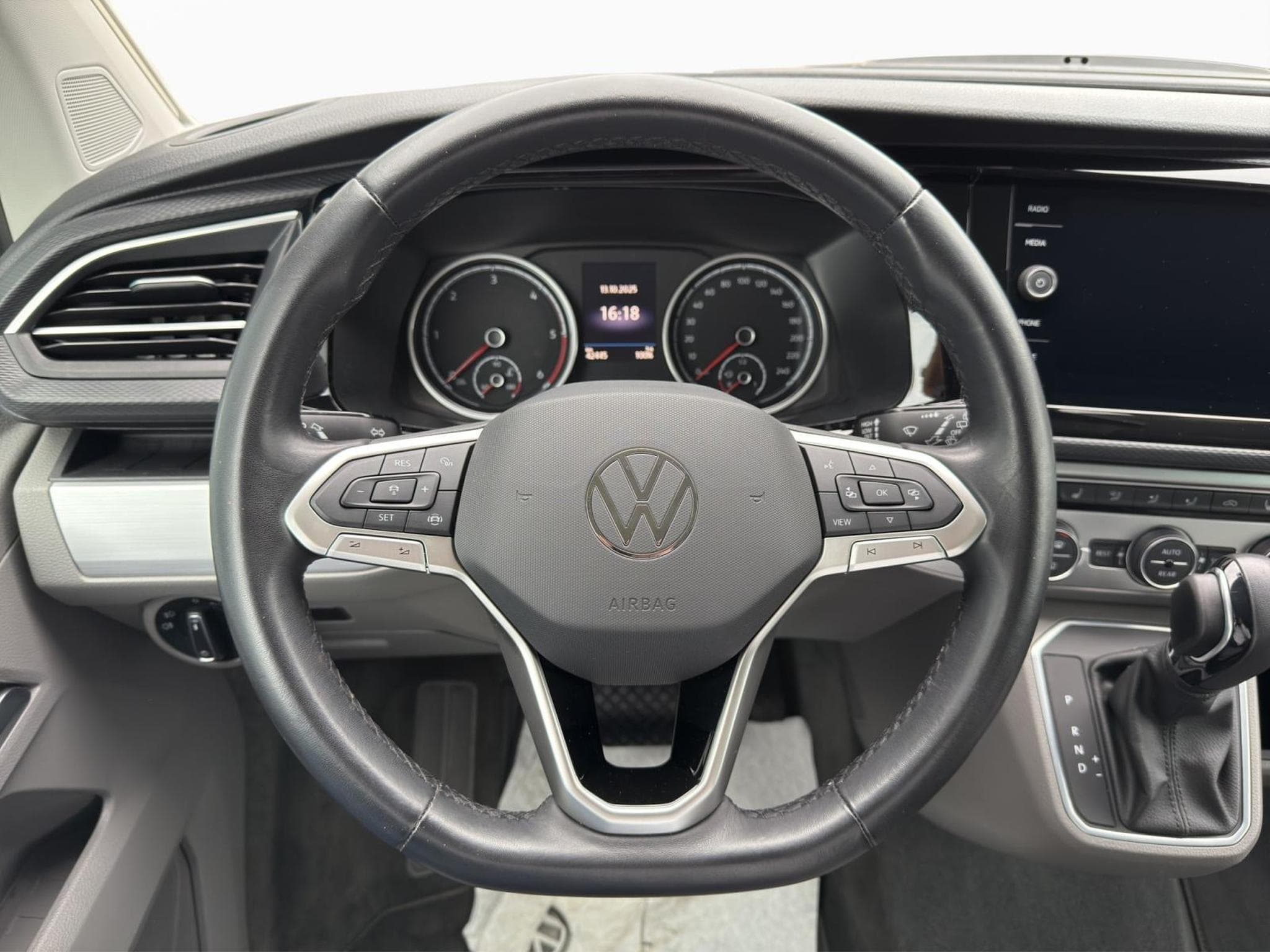 VW T6.1 Coast Edition (2022) - Photo 9