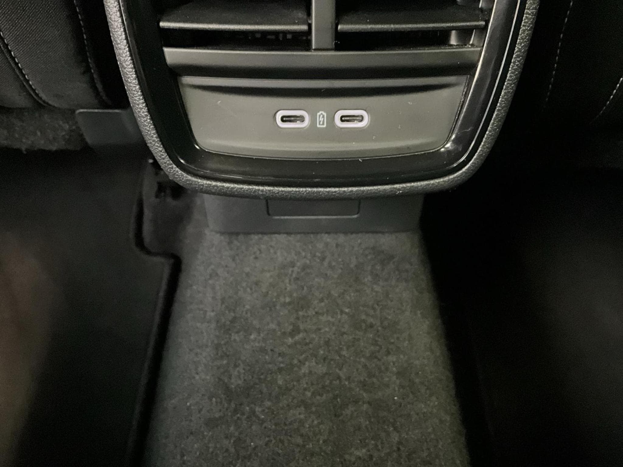 Skoda Kamiq Monte-Carlo+DSG+Navi+RearView (2024) - Photo 18