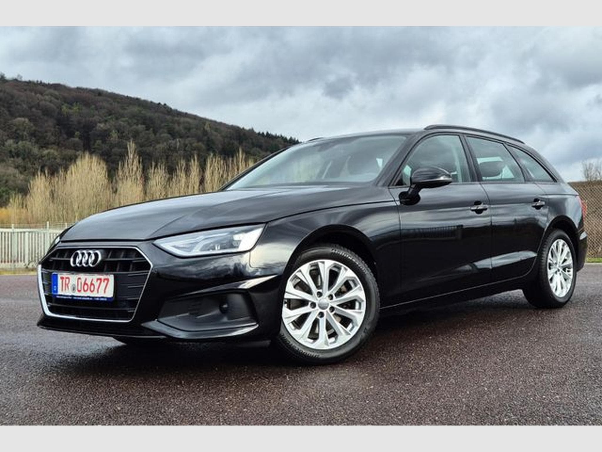 Audi A4 A4 Avant 35 TDI, LED, Navi, 1.Hand. (2022) - Photo 1