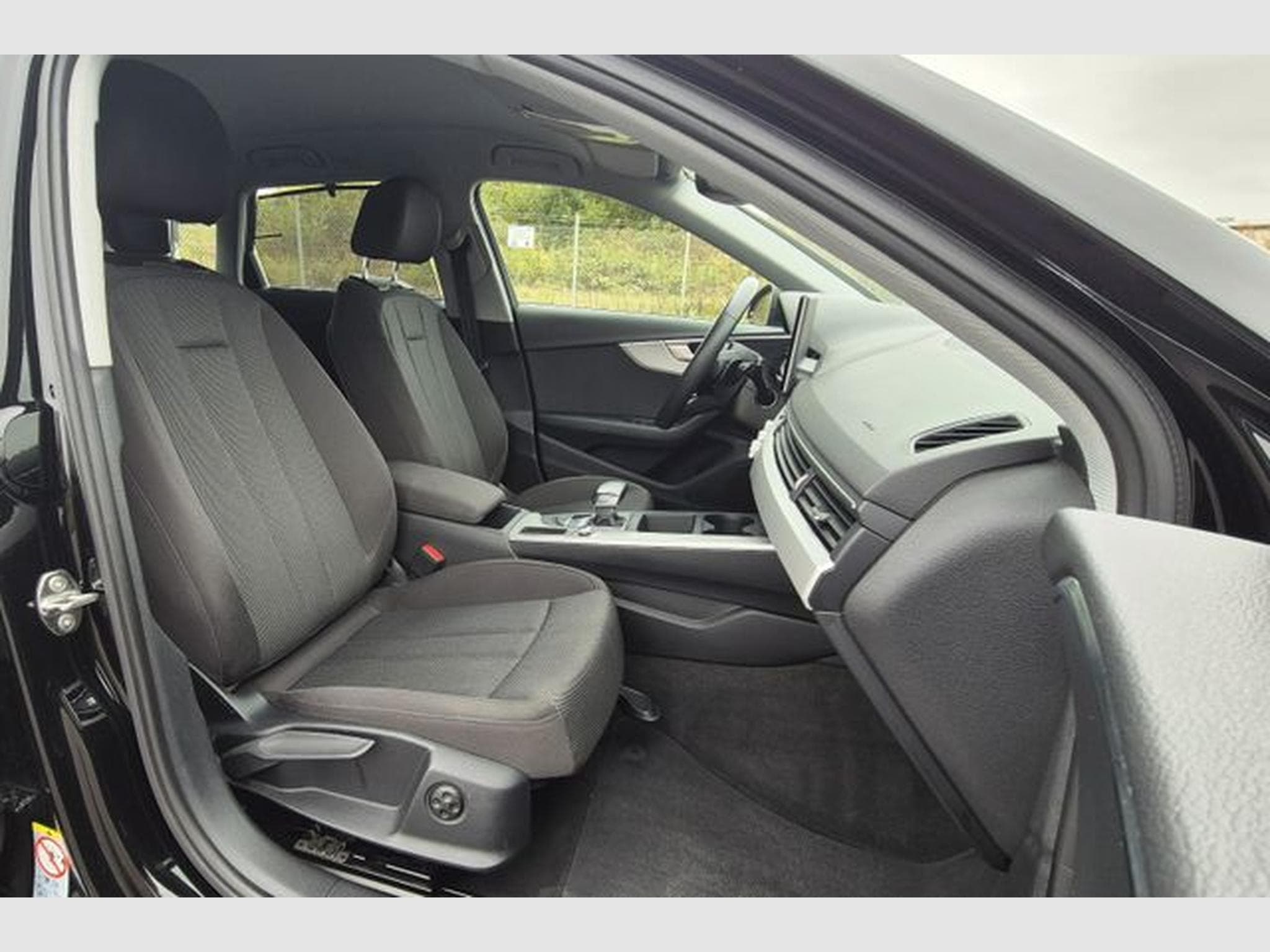 Audi A4 A4 Avant 35 TDI, LED, Navi, 1.Hand. (2022) - Photo 14