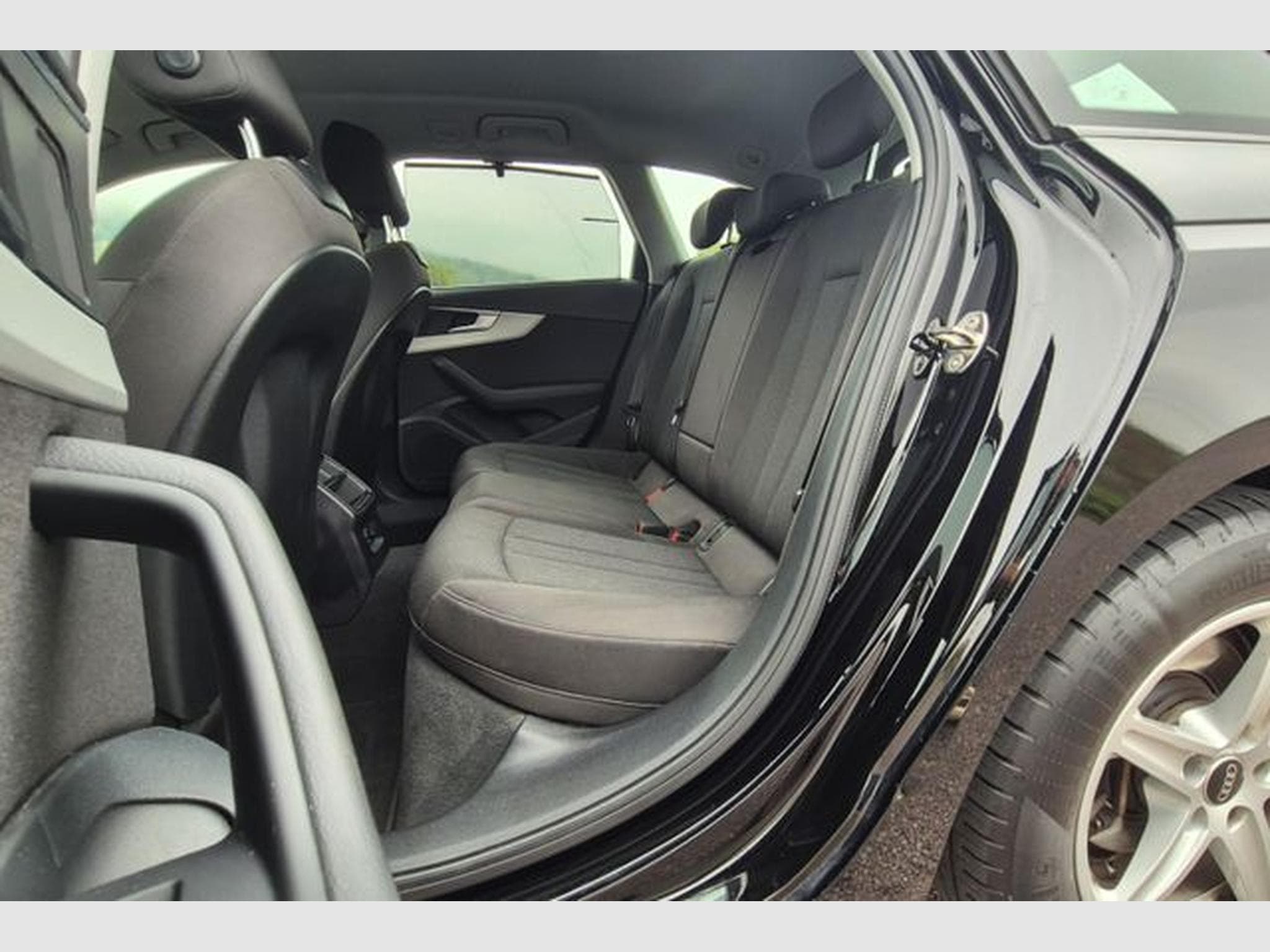 Audi A4 A4 Avant 35 TDI, LED, Navi, 1.Hand. (2022) - Photo 15