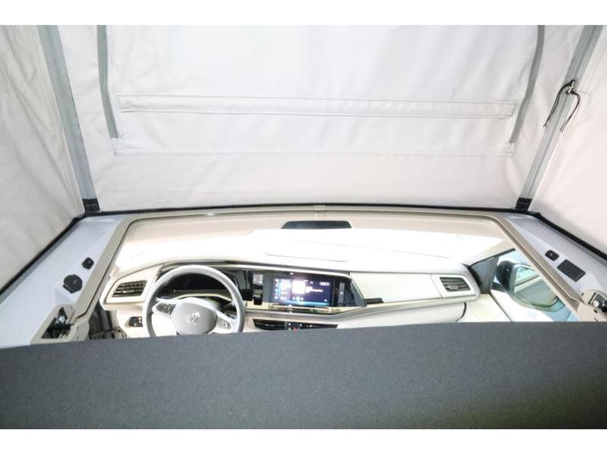 VW California Coast (2025) - Photo 30