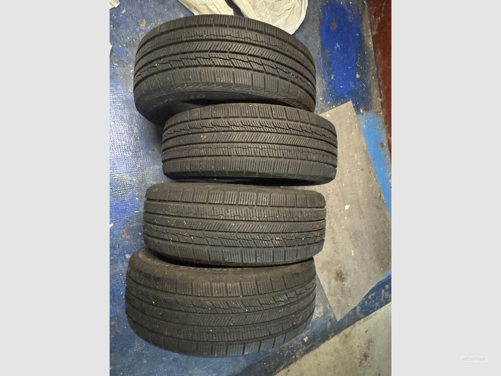 Pneus – 17" - 215/55R 98V - Photo 2