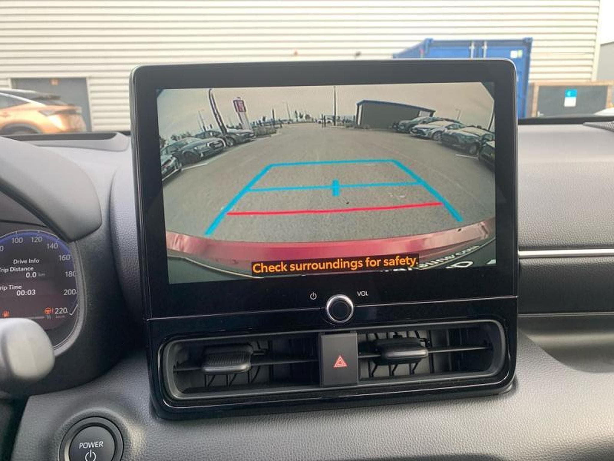 Toyota Yaris STYLE (1970) - Photo 15