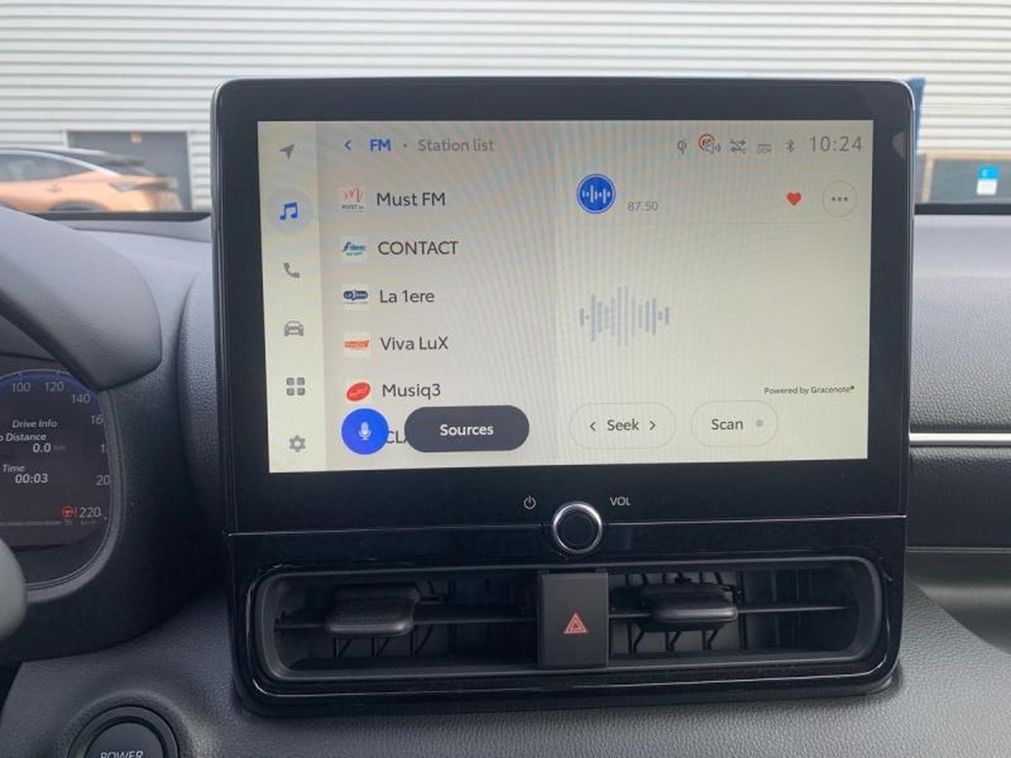 Toyota Yaris STYLE (1970) - Photo 17