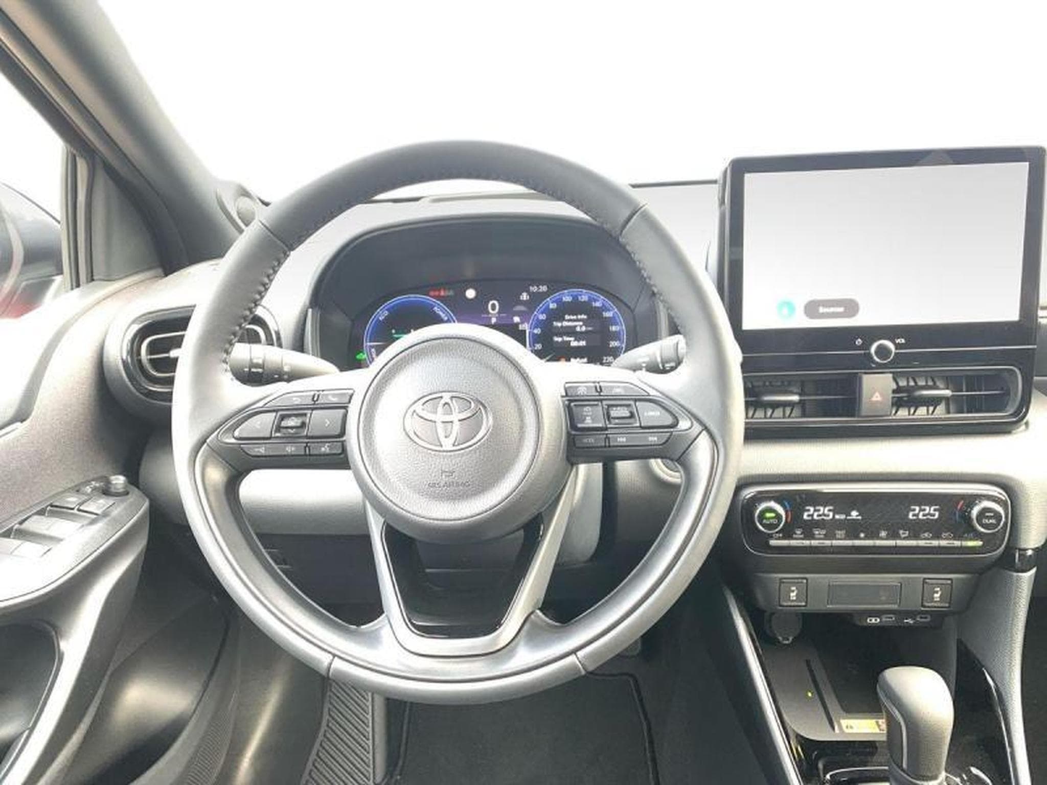 Toyota Yaris STYLE (1970) - Photo 7