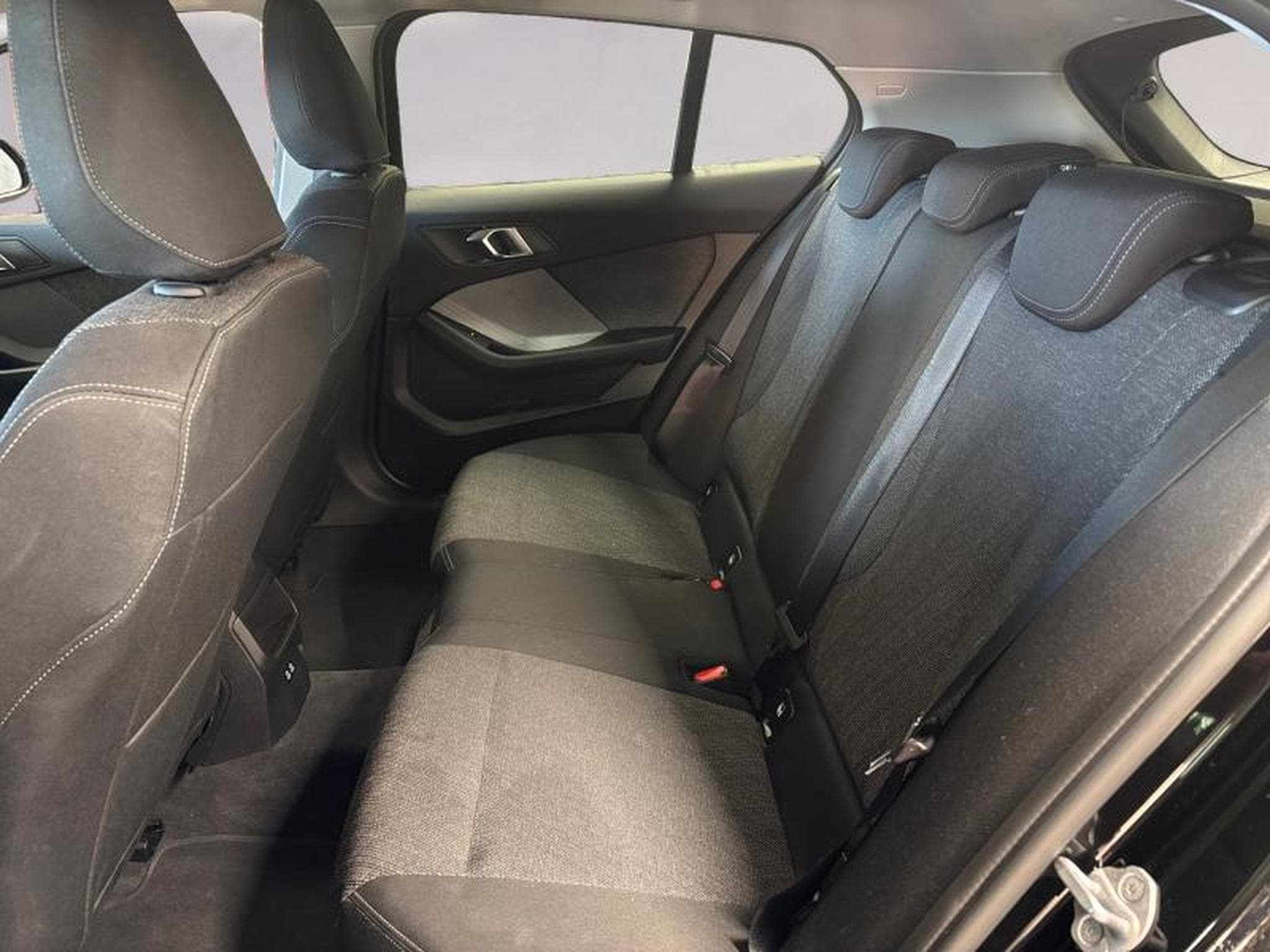 BMW 120 120 Kit M Sport (2024) - Photo 8