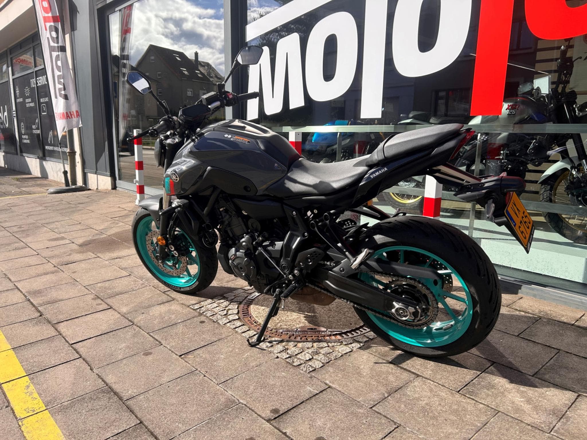 Yamaha MT07 Cyan Storm (2022) - Foto 2