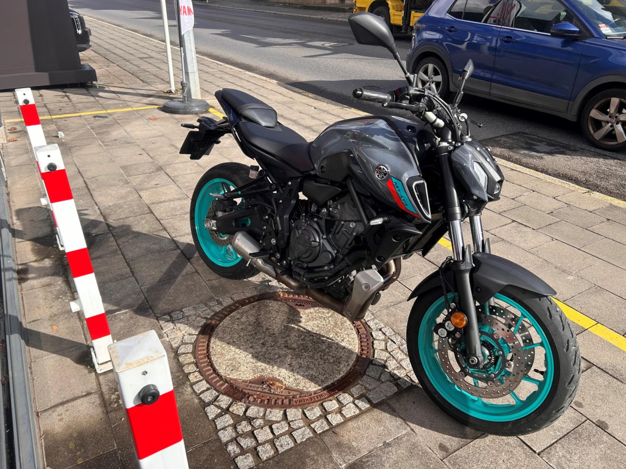 Yamaha MT07 Cyan Storm (2022) - Foto 4