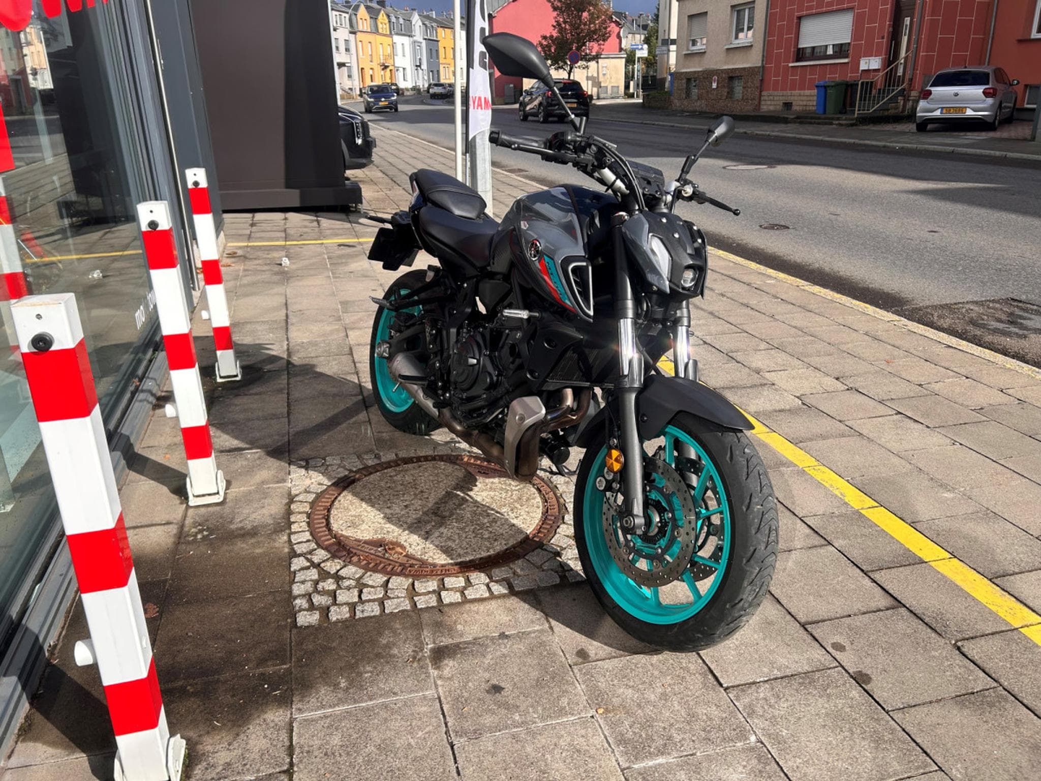Yamaha MT07 Cyan Storm (2022) - Foto 5