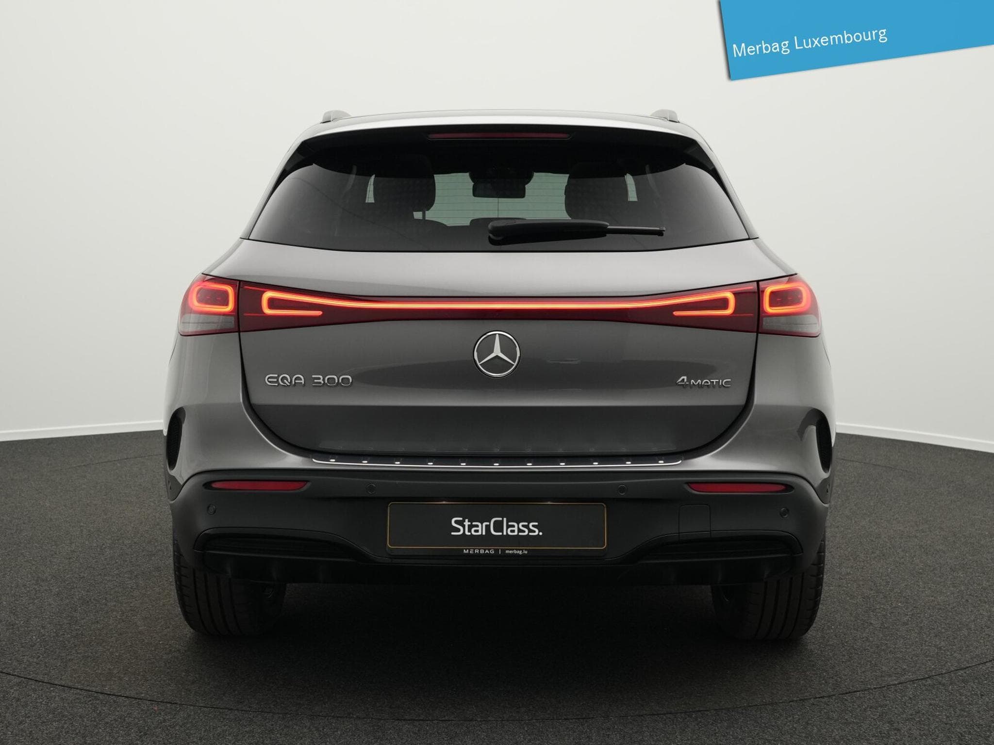 Mercedes EQA 4MATIC (2023) - Photo 4