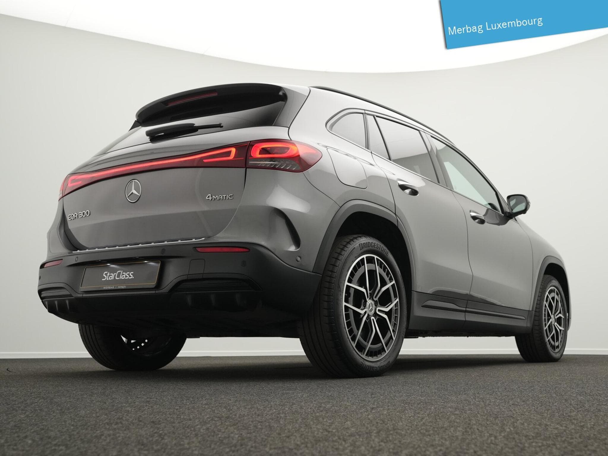 Mercedes EQA 4MATIC (2023) - Photo 9