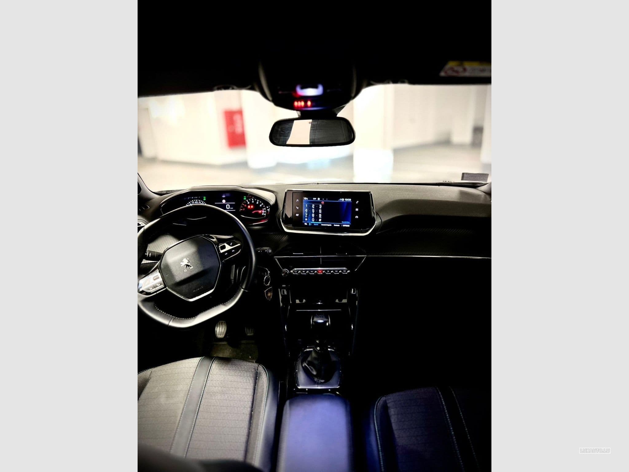 Peugeot 2008 Allure (2023) - Foto 7