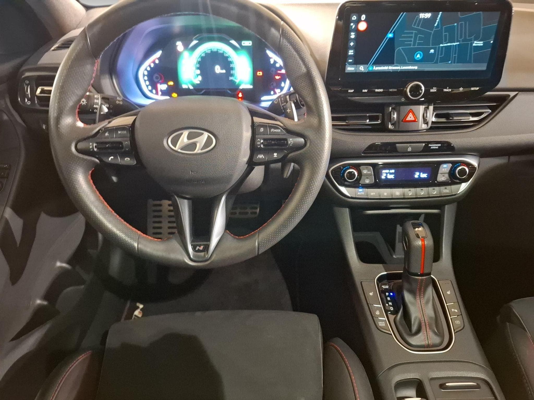 Hyundai i30 1.5 N-LINE (2024) - Photo 6