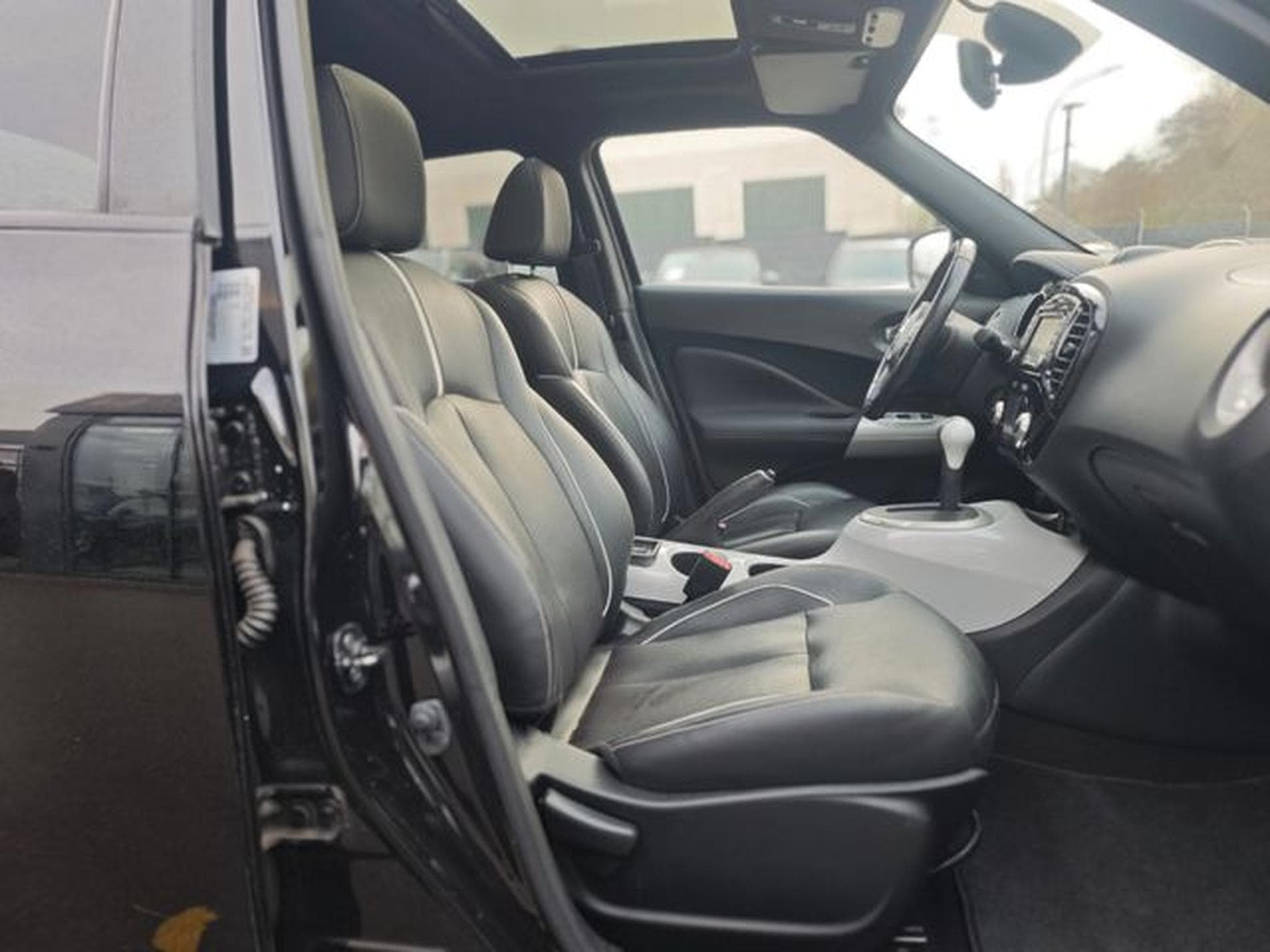 Nissan Juke JUKE SPORT DESIGN*AUT*LEDER*360 GRAD KAMERA*PANO (2015) - Foto 15