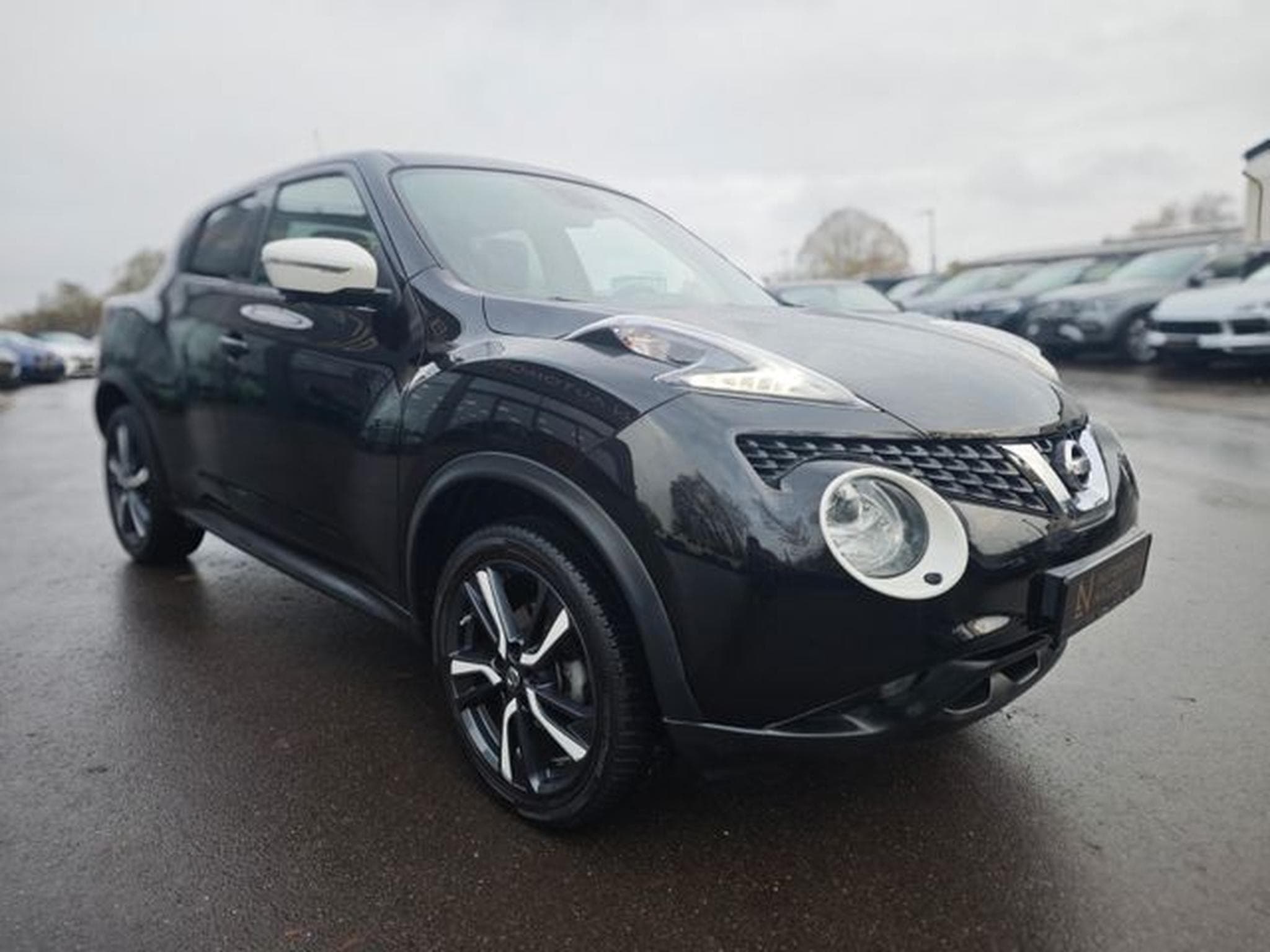 Nissan Juke JUKE SPORT DESIGN*AUT*LEDER*360 GRAD KAMERA*PANO (2015) - Foto 4