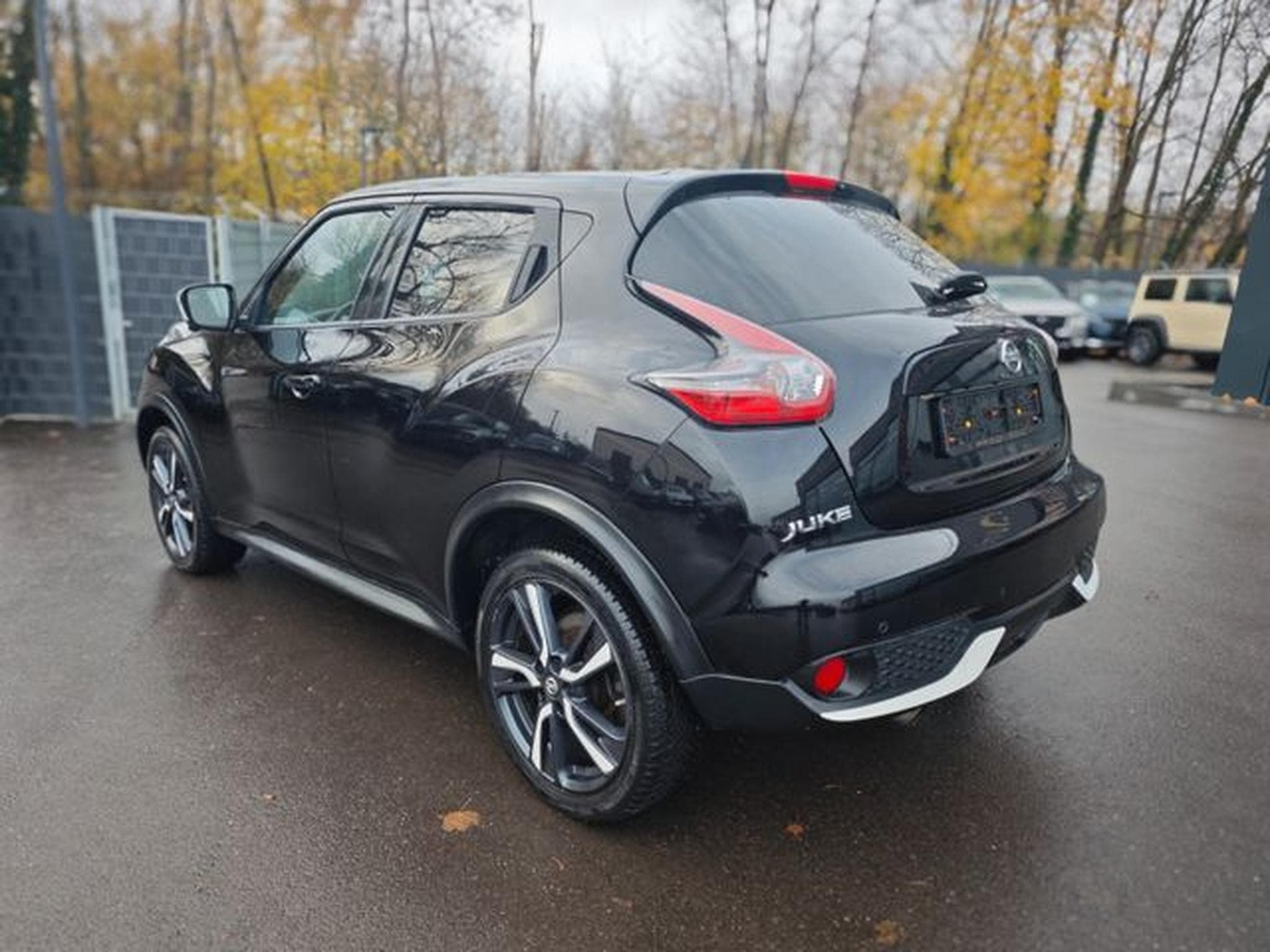 Nissan Juke JUKE SPORT DESIGN*AUT*LEDER*360 GRAD KAMERA*PANO (2015) - Foto 8