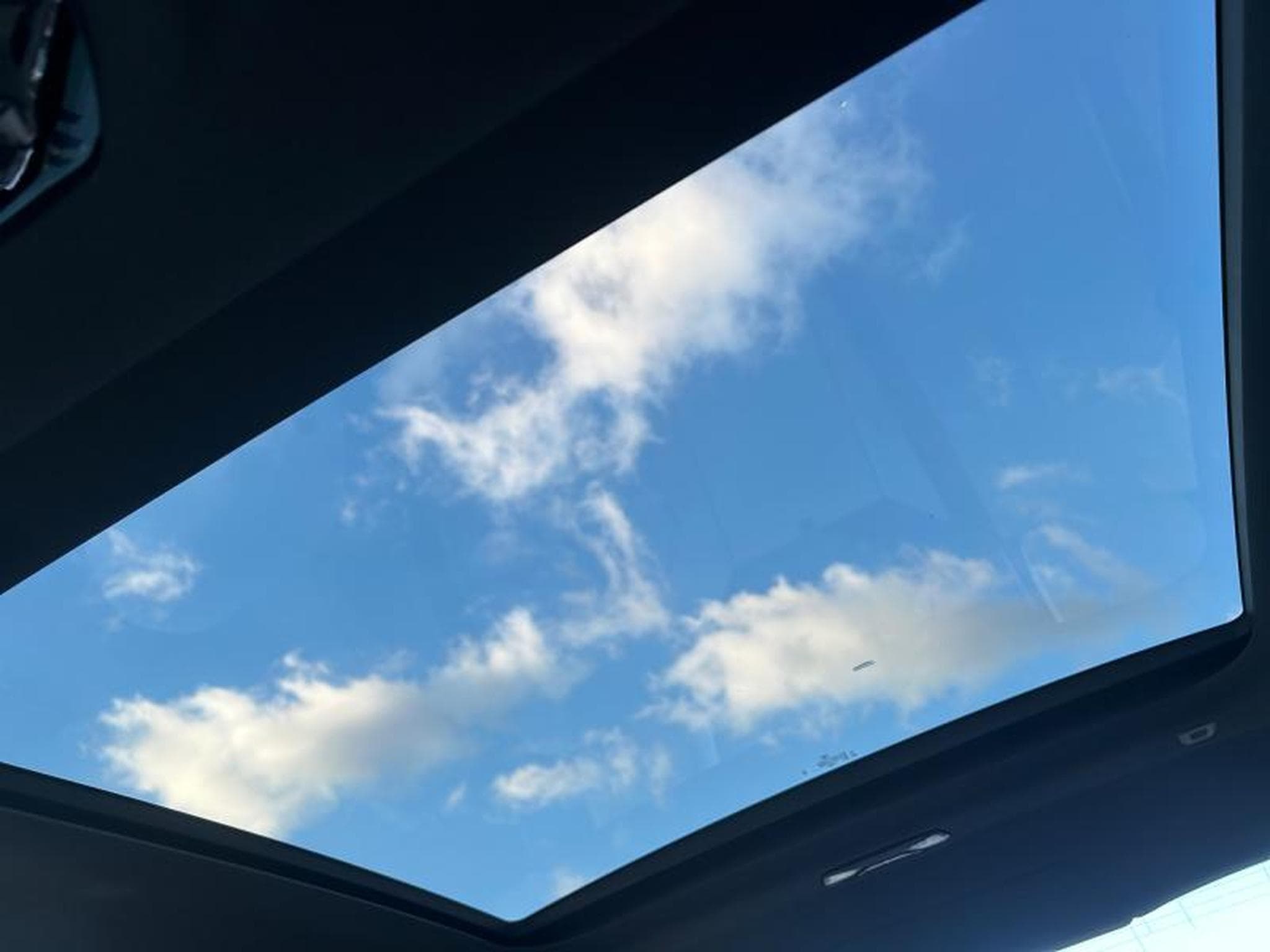 BMW Série 5 550e xDrive Berline Kit M Sport (2024) - Foto 12