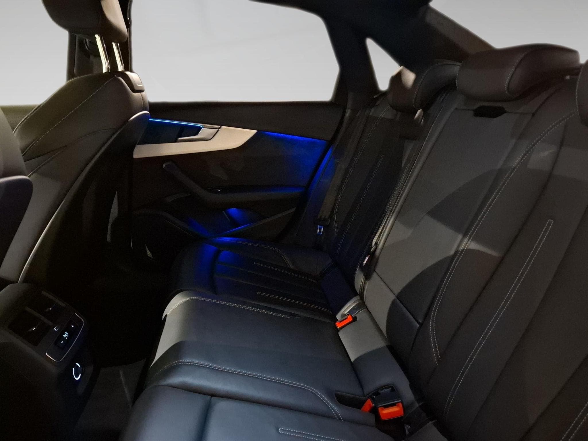 Audi A4 2.0 TDI Sport Quattro (2019) - Photo 11