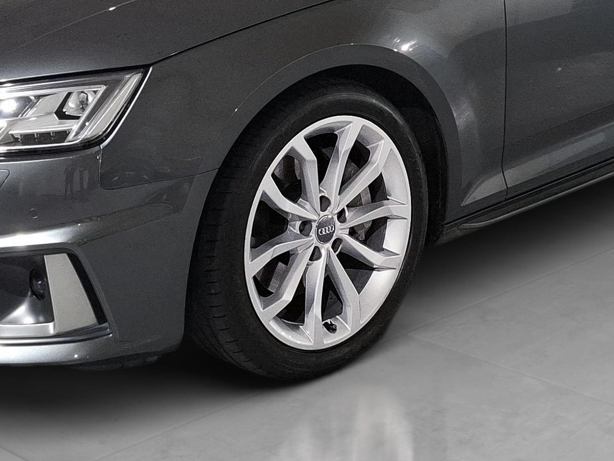 Audi A4 2.0 TDI Sport Quattro (2019) - Photo 20