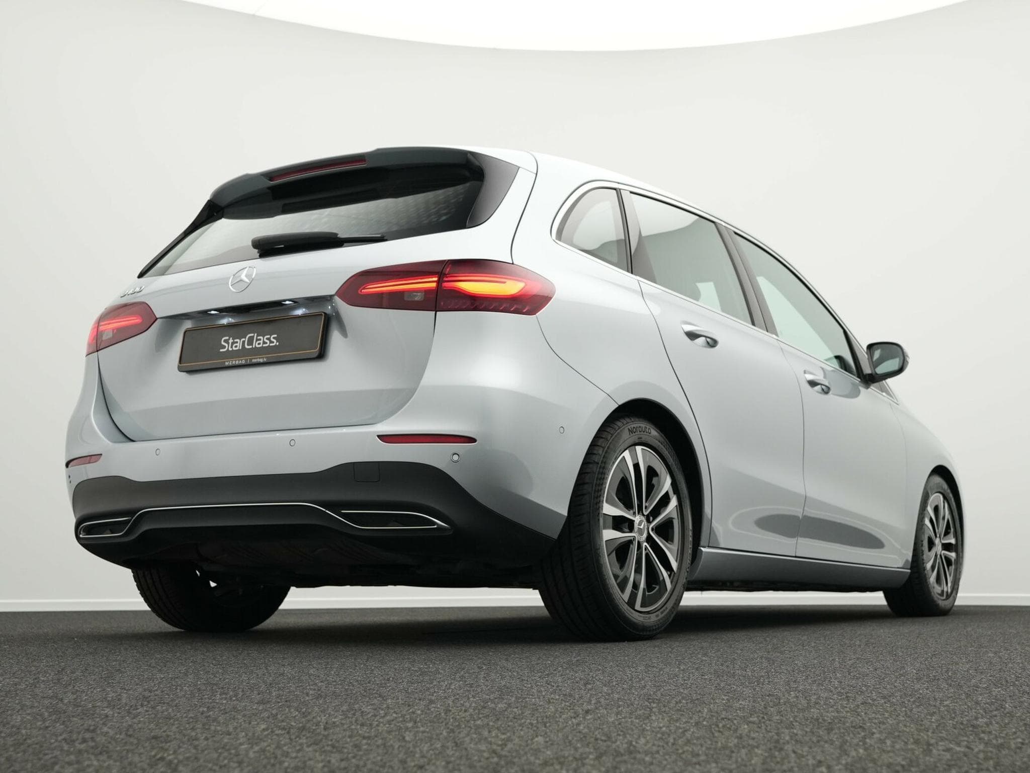 Mercedes B 180 Progressive LED+Kamera+Apple+MBUX (2024) - Photo 11