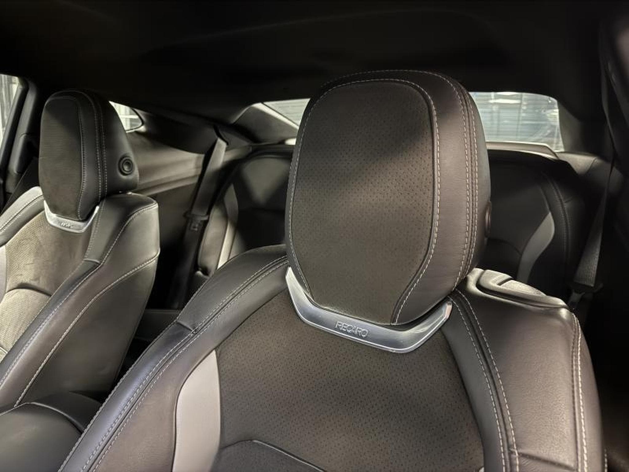 Chevrolet Camaro 6.2 V8 AT8 *EUROPA (2019) - Photo 11