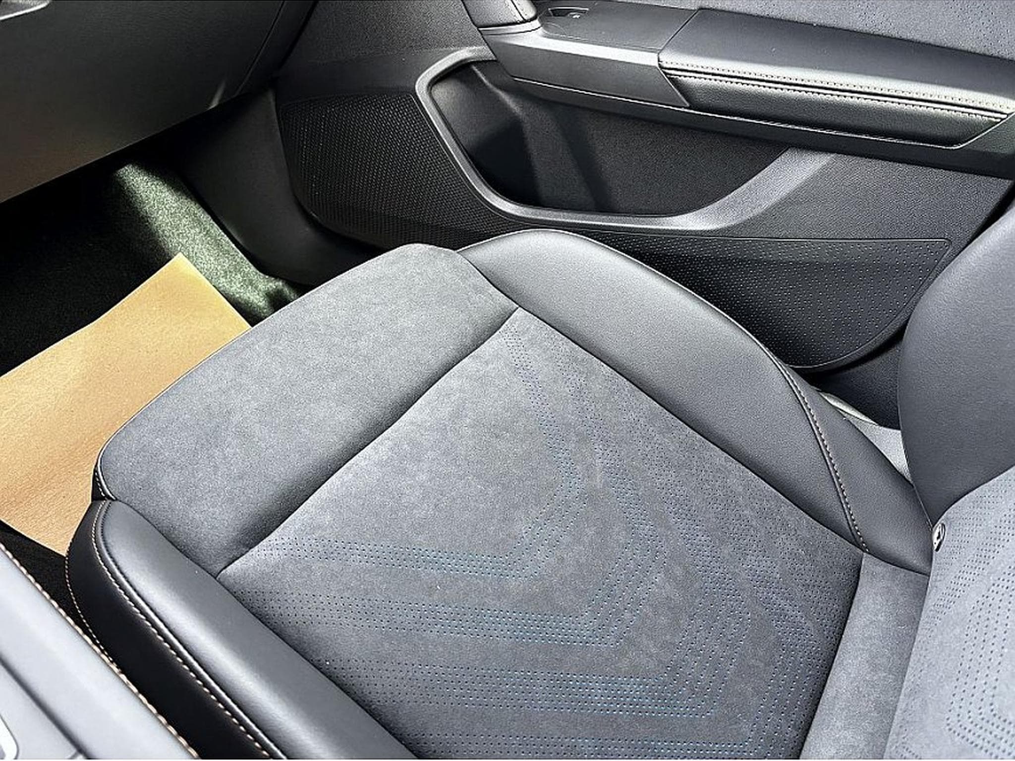 Cupra Leon (2025) - Foto 15