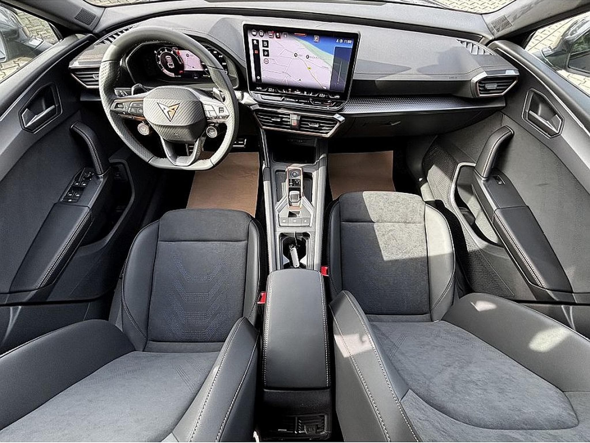 Cupra Leon (2025) - Foto 7