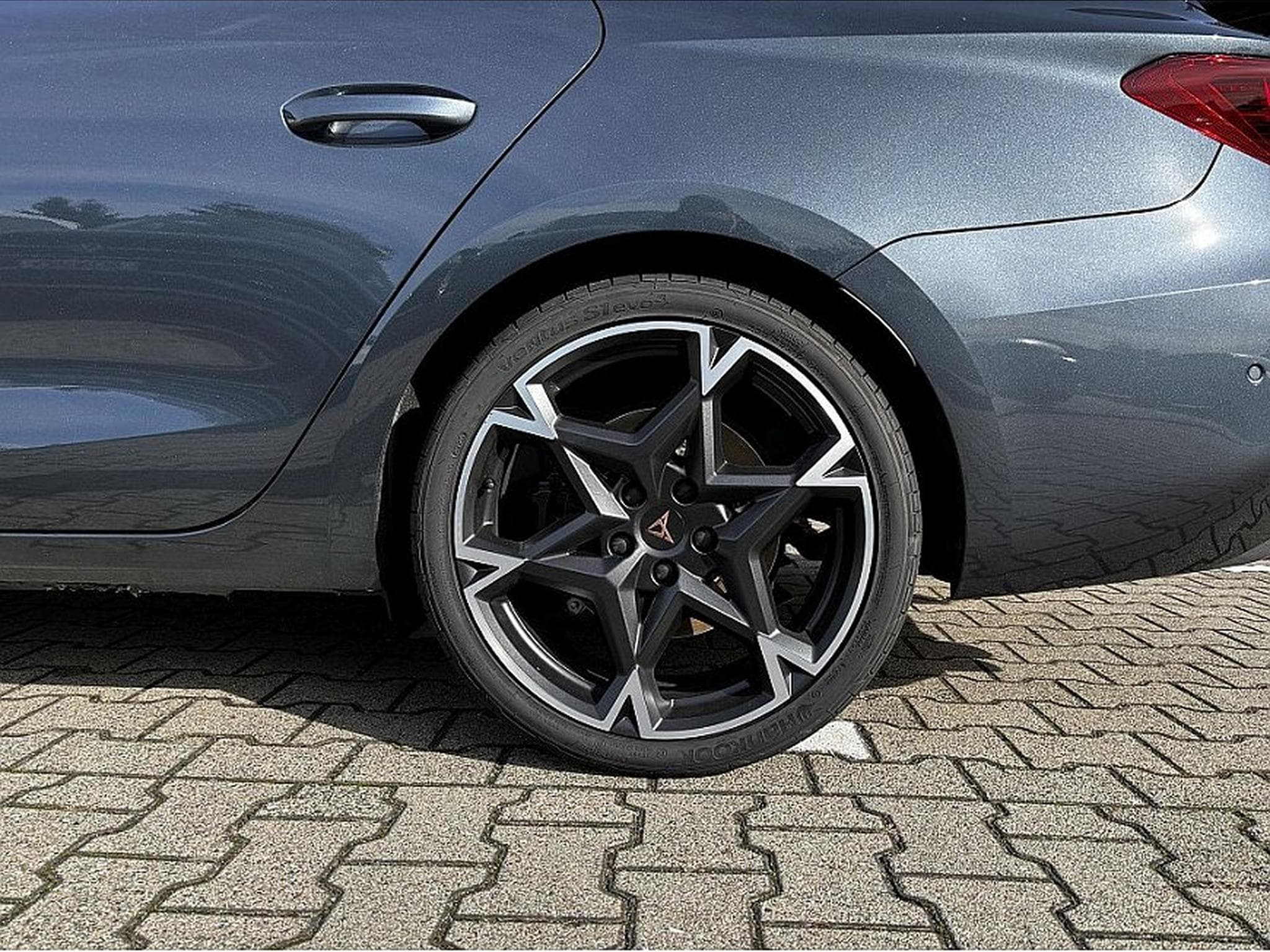 Cupra Leon (2025) - Foto 5