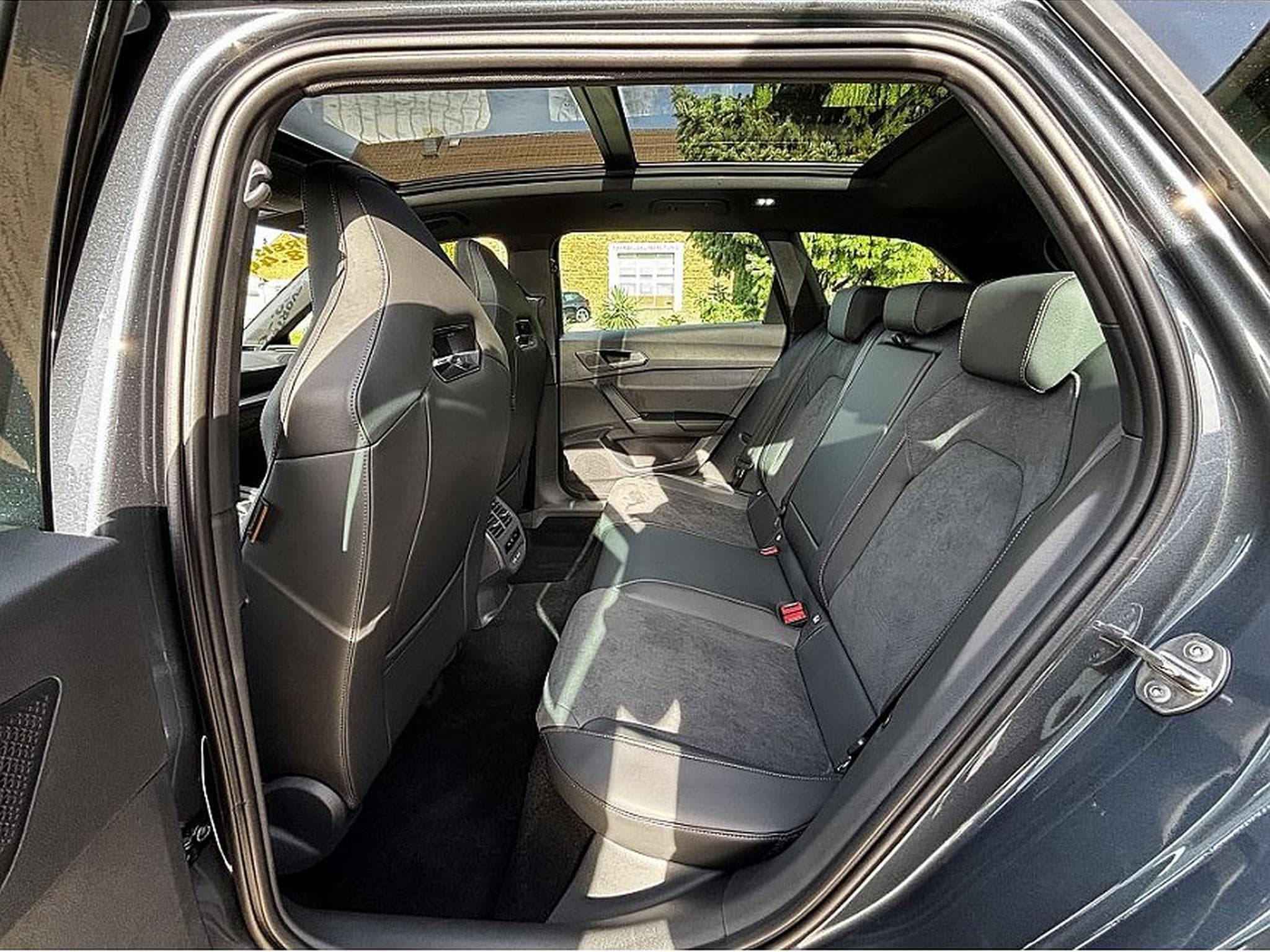 Cupra Leon (2025) - Foto 6