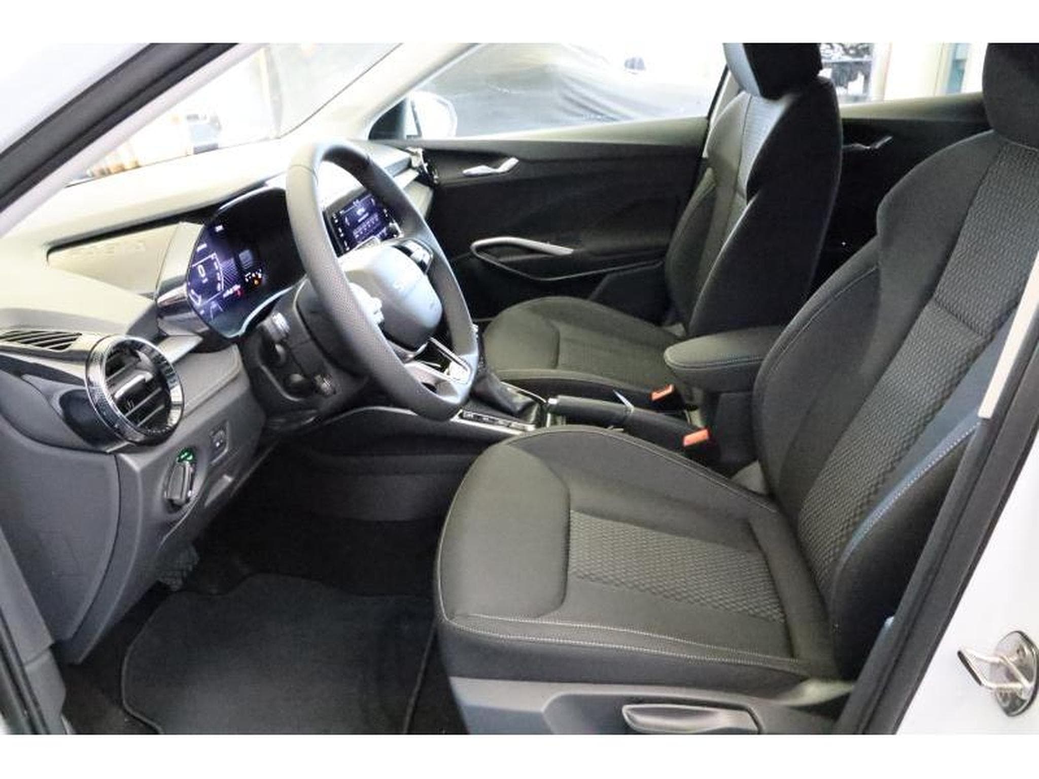 Skoda Fabia Selection (2025) - Foto 10