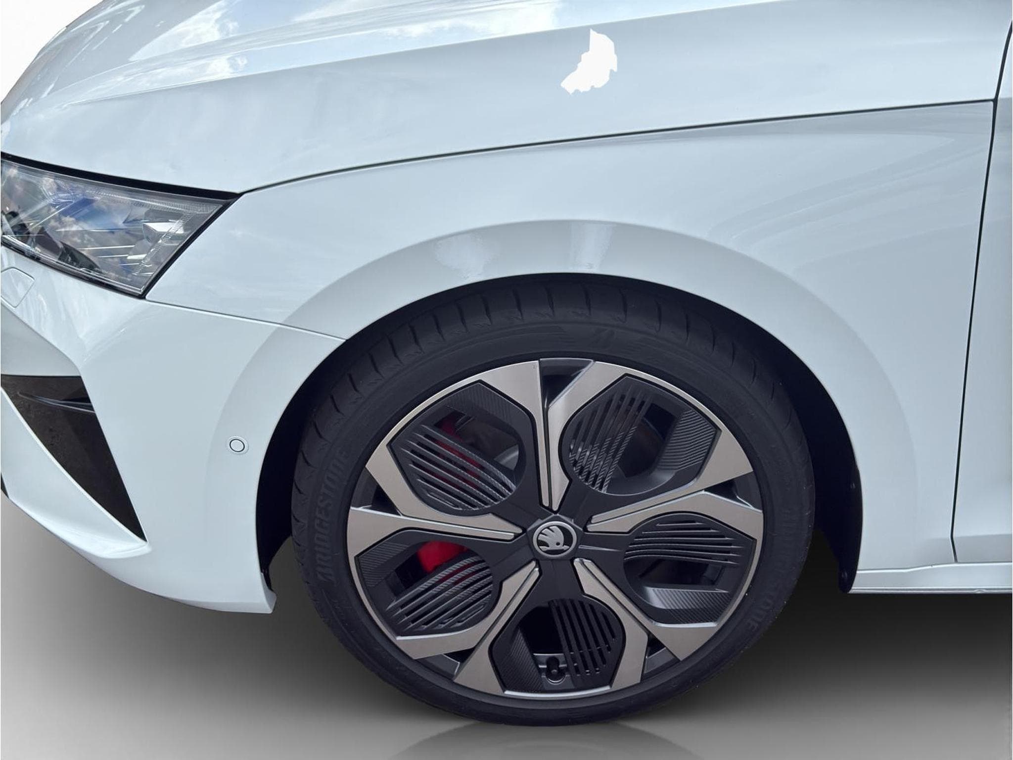 Skoda Octavia Combi RS (2025) - Photo 3