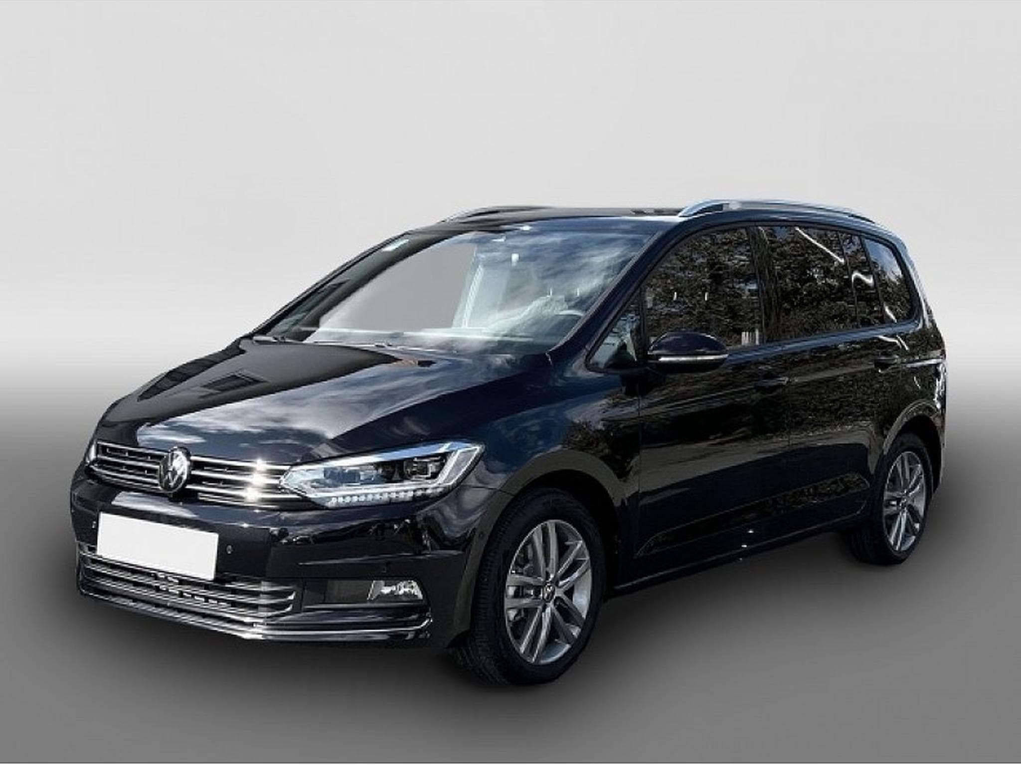 VW Touran (2024) - Photo 1