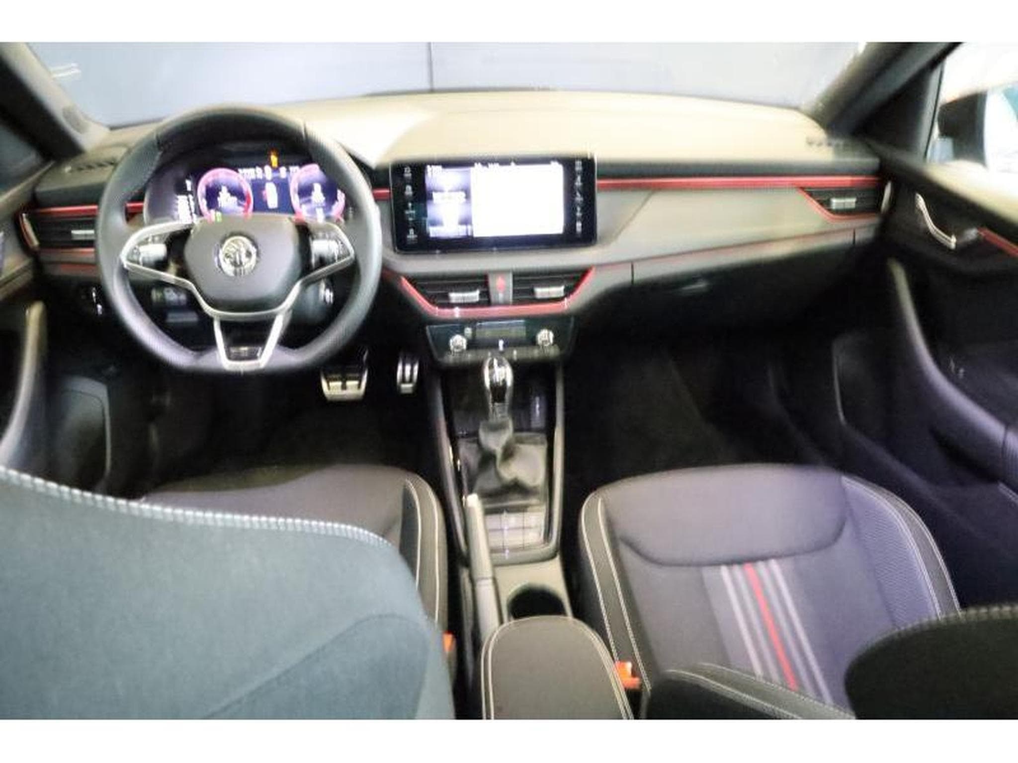 Skoda Kamiq Monte Carlo (2024) - Foto 2