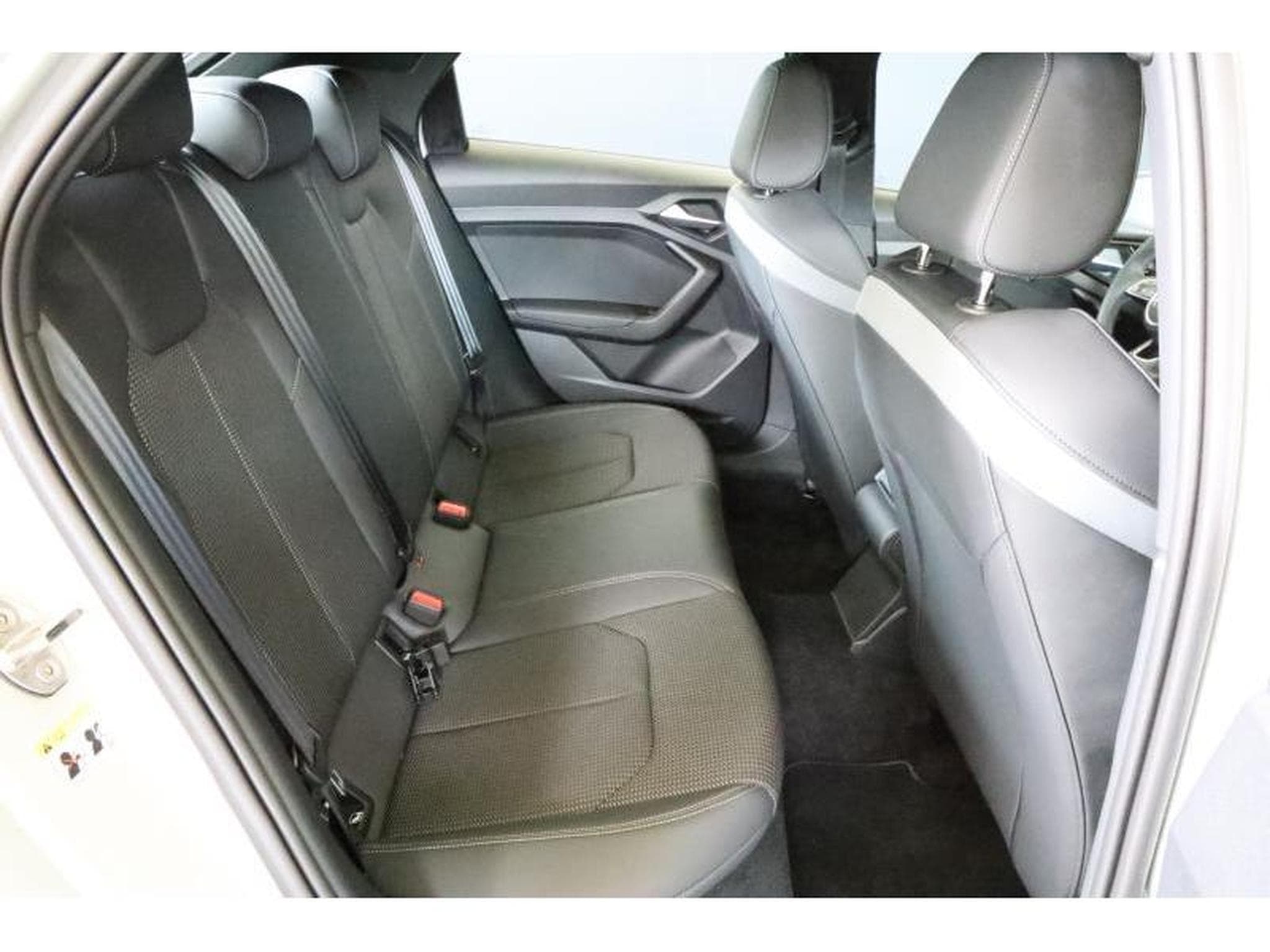 Audi A1 Sportback (2024) - Photo 9