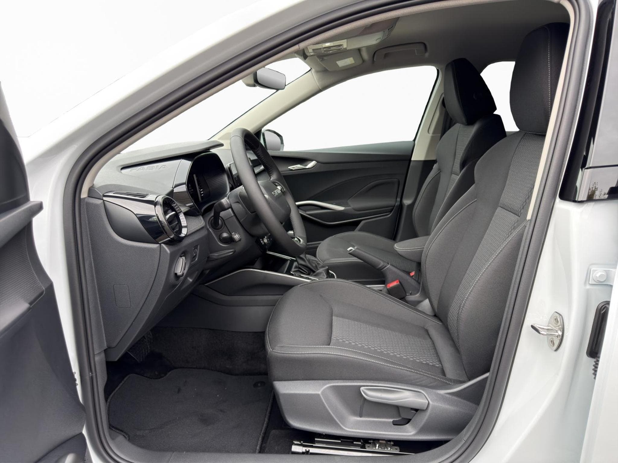 Skoda Fabia Selection (2025) - Photo 8