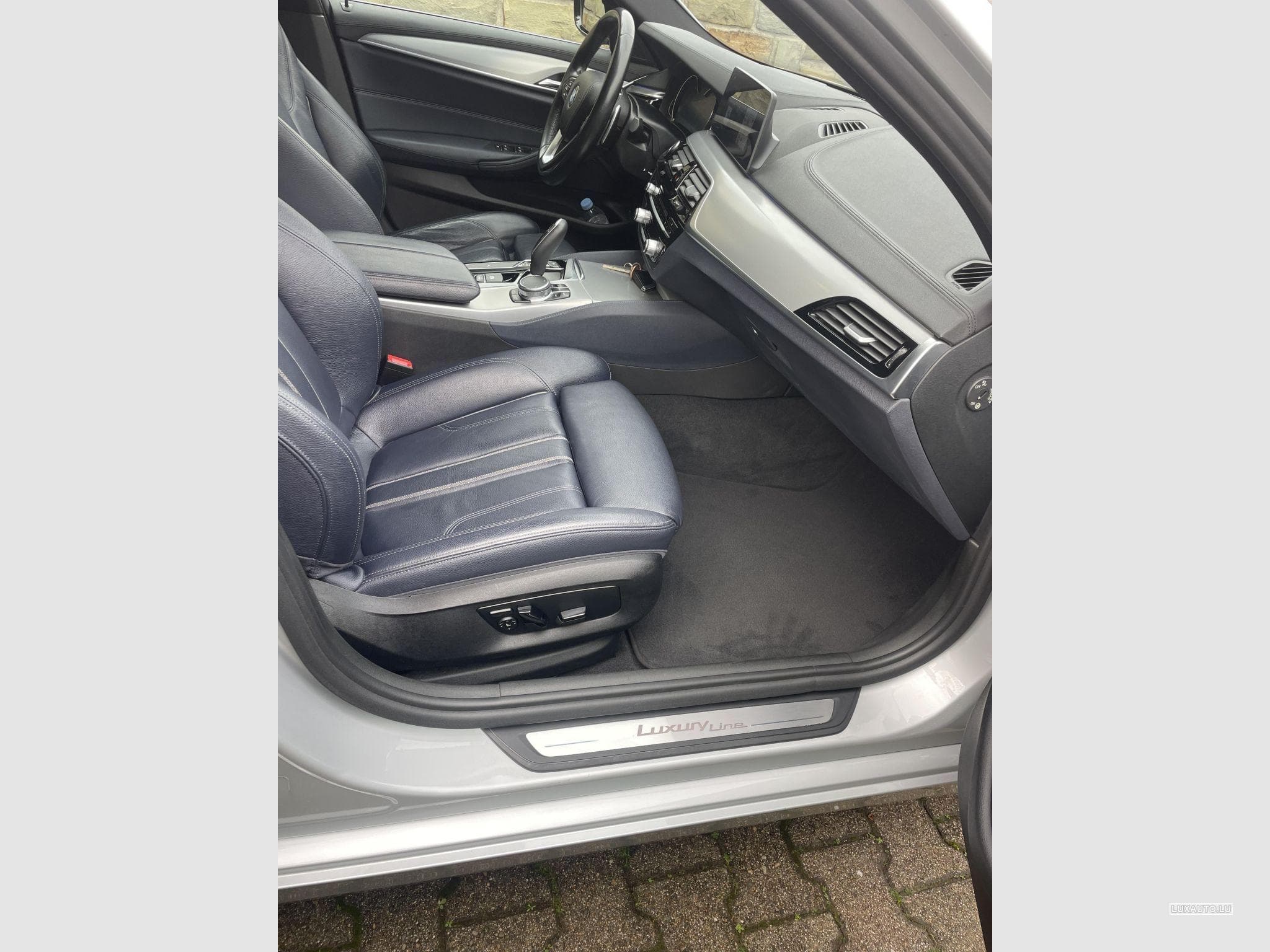 BMW 525 LUXURY-LINE (2017) - Foto 11