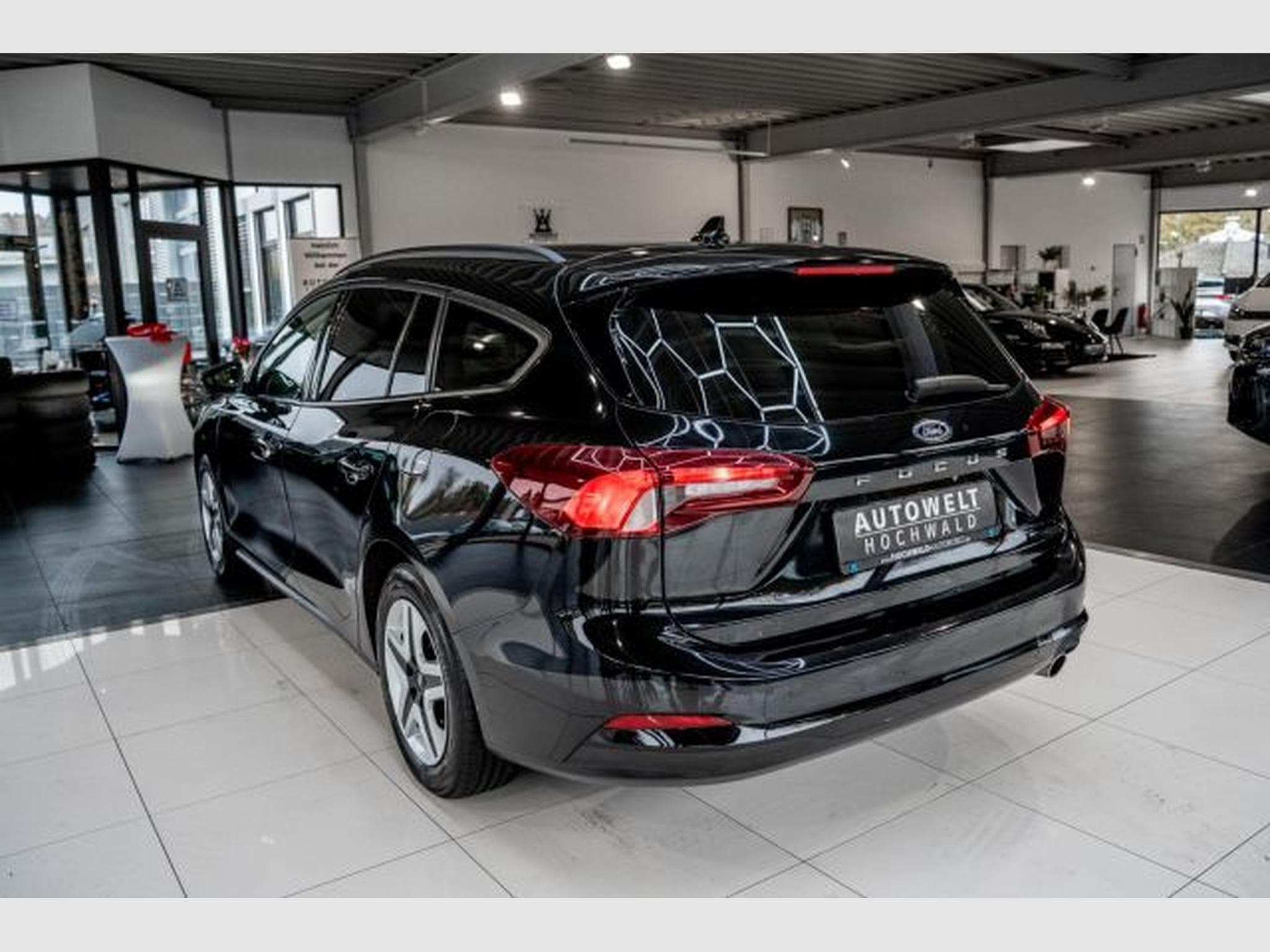 Ford Focus Focus Turnier 1.5 D 8G-Autom. AHK PDC LED 1.HAND (2022) - Photo 10