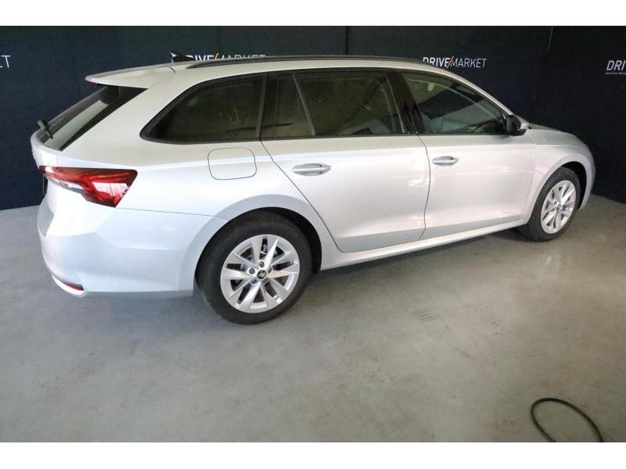 Skoda Octavia Selection (2025) - Photo 16