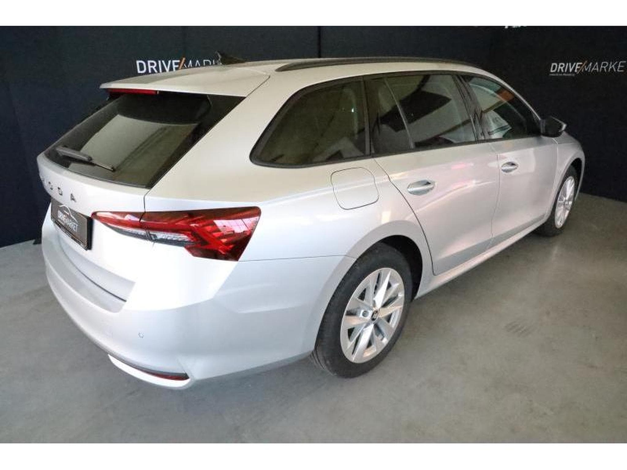 Skoda Octavia Selection (2025) - Photo 18