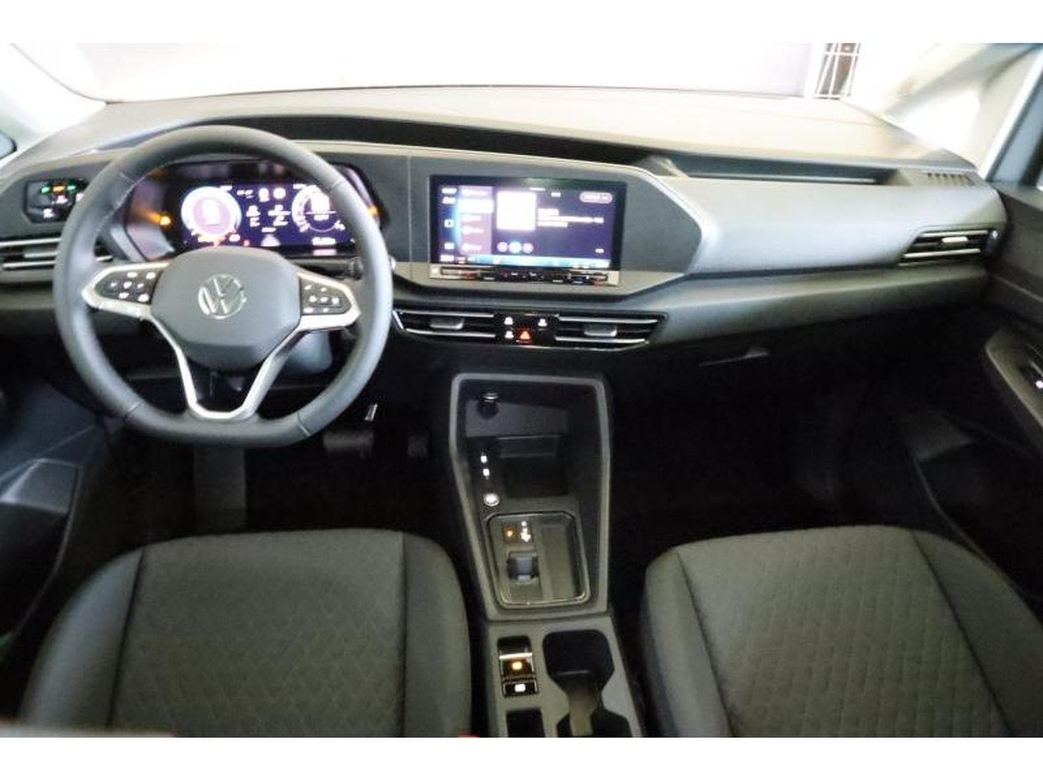 VW Caddy V Life (2025) - Photo 2