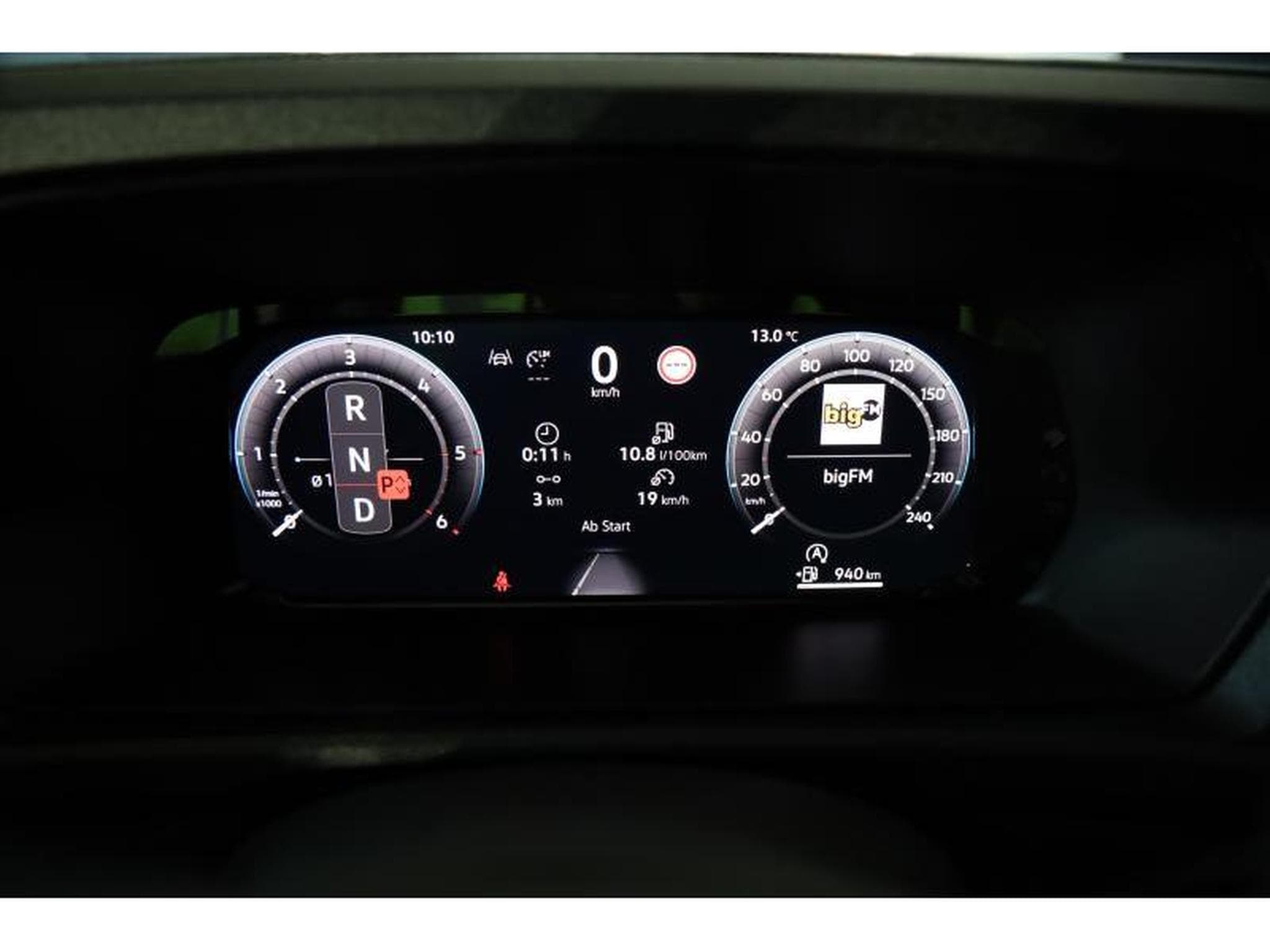 VW Caddy V Life (2025) - Photo 4