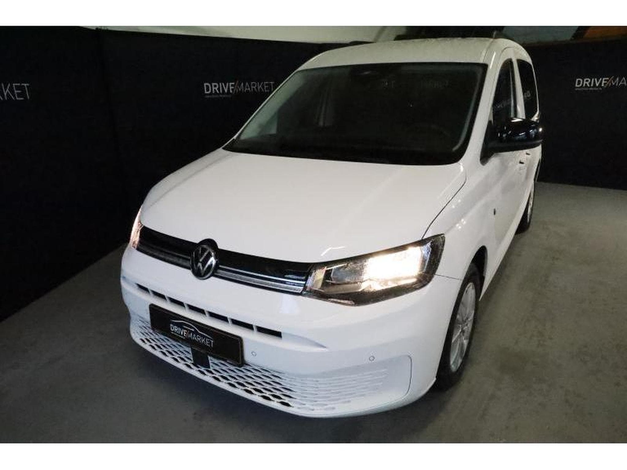 VW Caddy Life (2025) - Photo 18