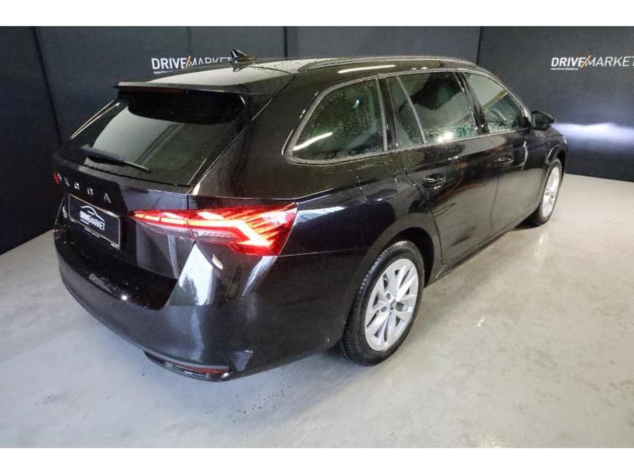 Skoda Octavia Selection (2025) - Foto 16