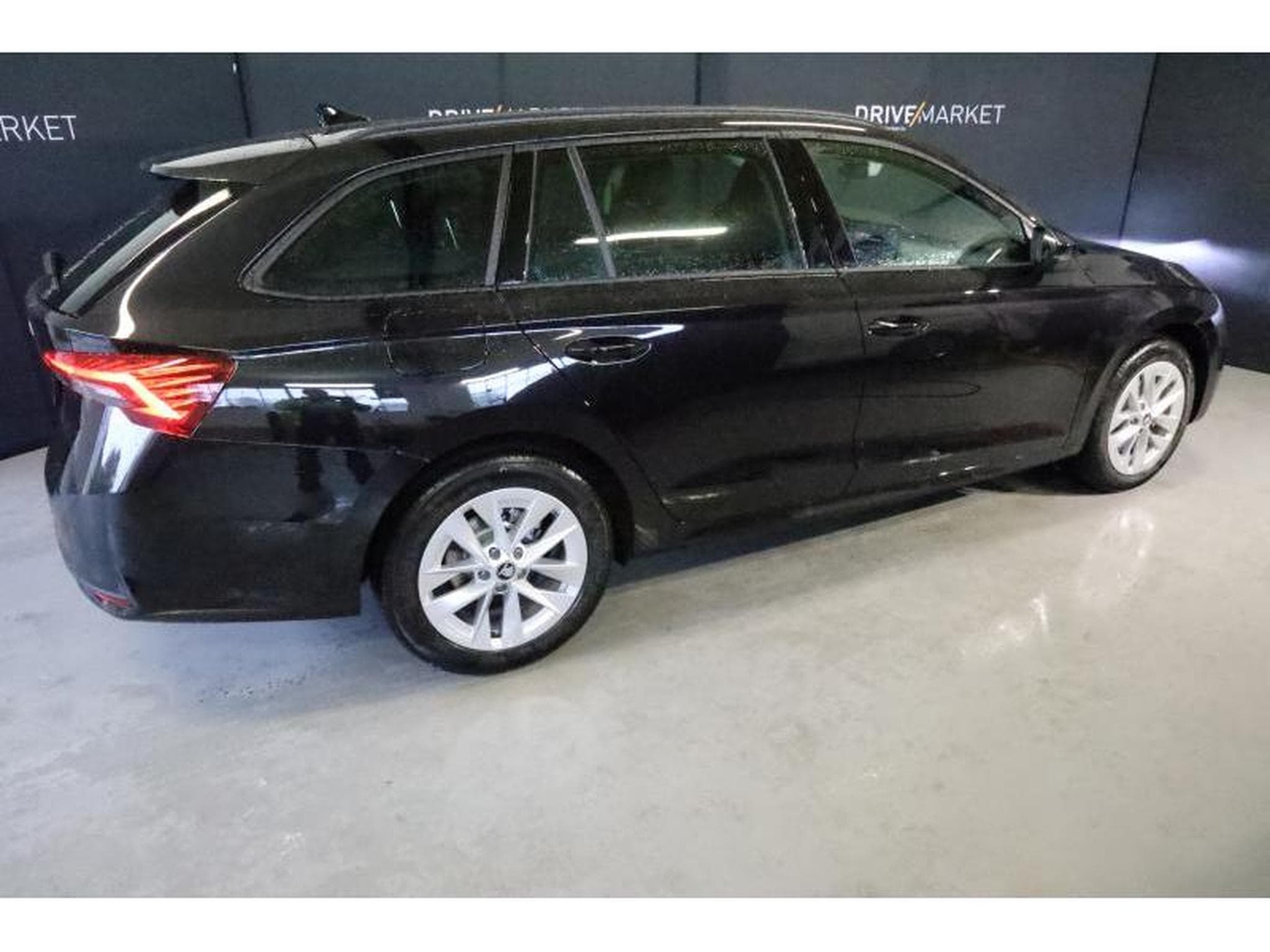 Skoda Octavia Selection (2025) - Foto 18