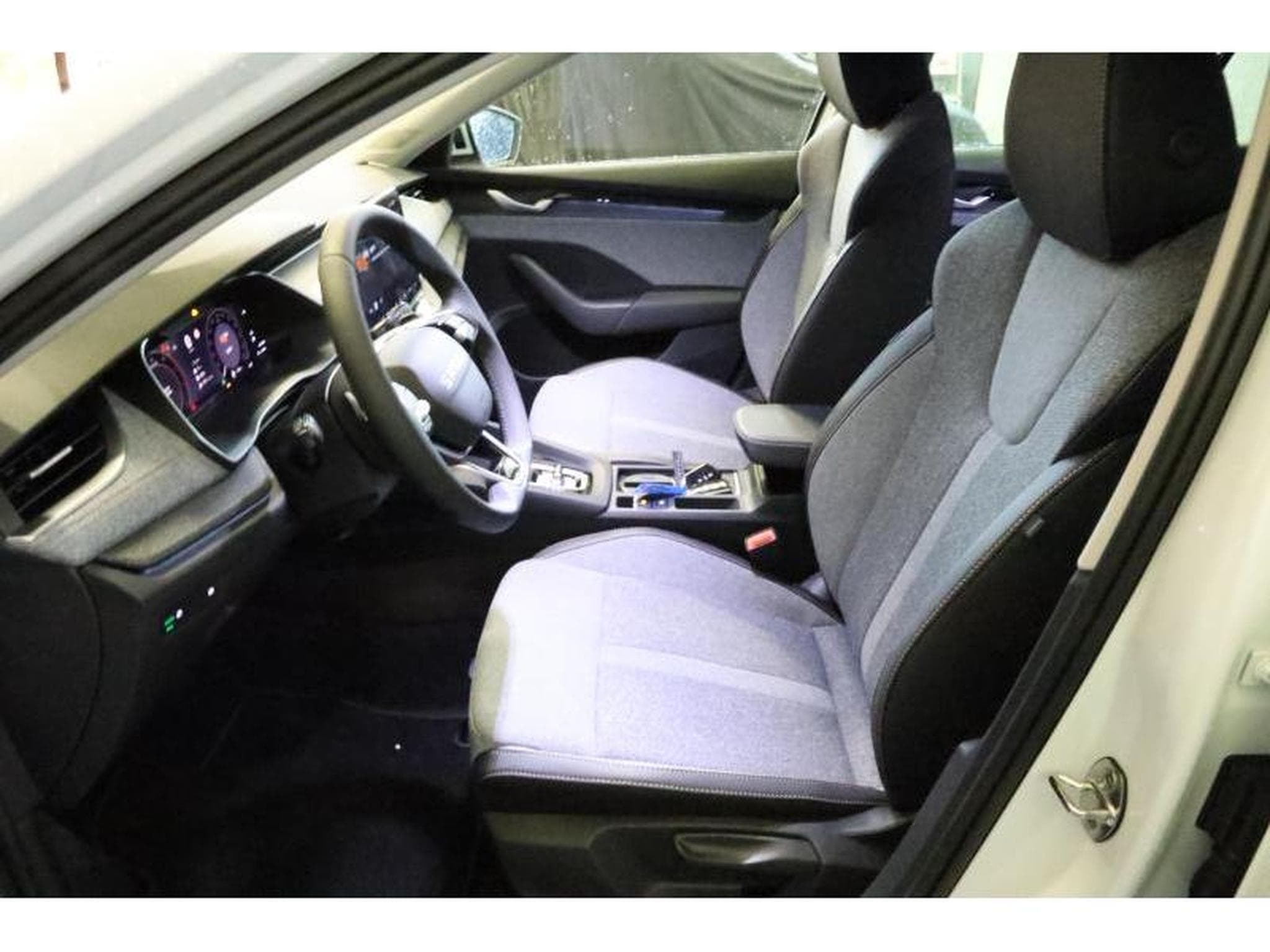 Skoda Octavia Selection (2025) - Foto 12